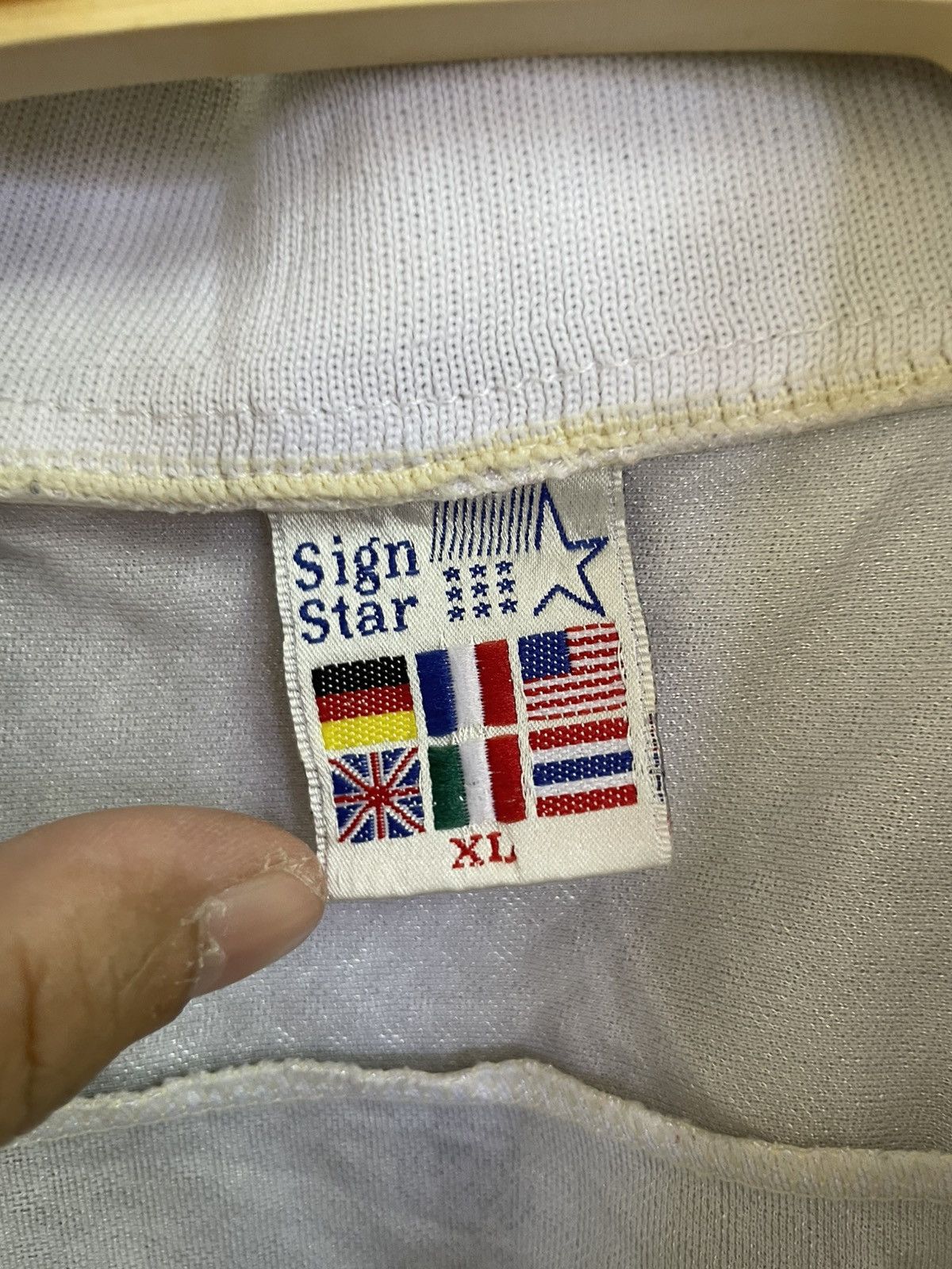 Vintage Vintage Real Madrid bootleg jersey Sign Star brand Size US M / EU 48-50 / 2 - 7 Thumbnail