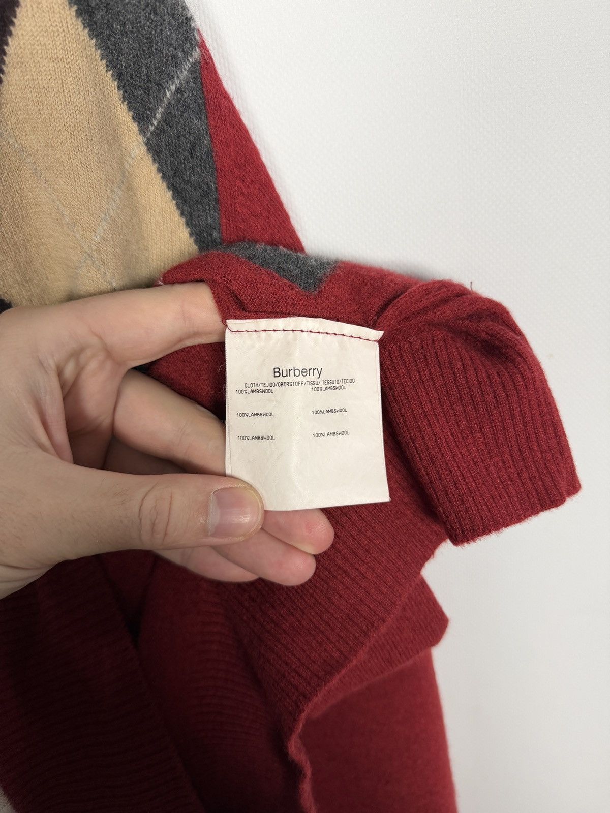 Burberry Men’s Burberry Argyle Wool V-Neck Sweater Pullover Size M-L Size US M / EU 48-50 / 2 - 8 Thumbnail