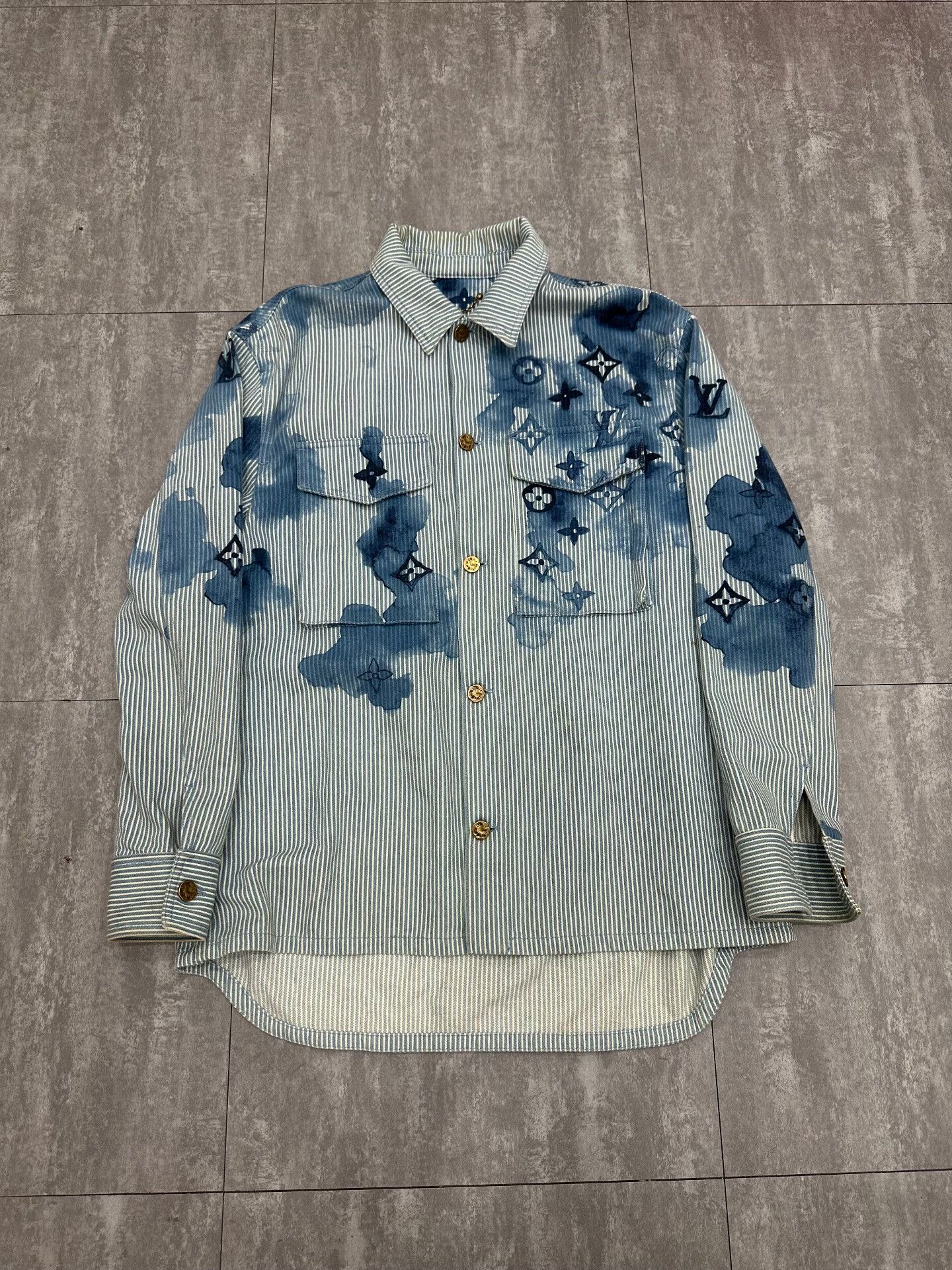 Louis Vuitton Louis Vuitton Collab Shirt l Men Size US L / EU 52-54 / 3 - 1 Thumbnail