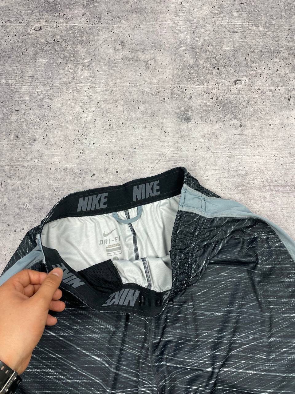 Nike Vintage Nike Y2K Style Drill Grey Wide Leg Casual Rap Shorts Size US 32 / EU 48 - 8 Thumbnail