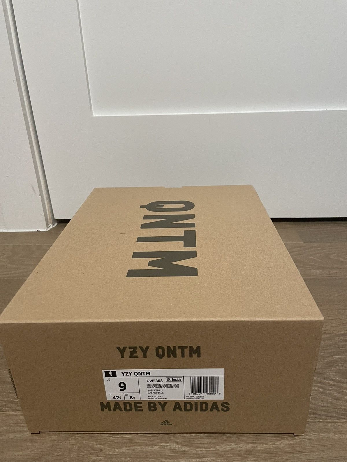Yeezy Adidas Yeezy Quantum Hi-Res Orange size 9 Size US 9 / EU 42 - 8 Thumbnail