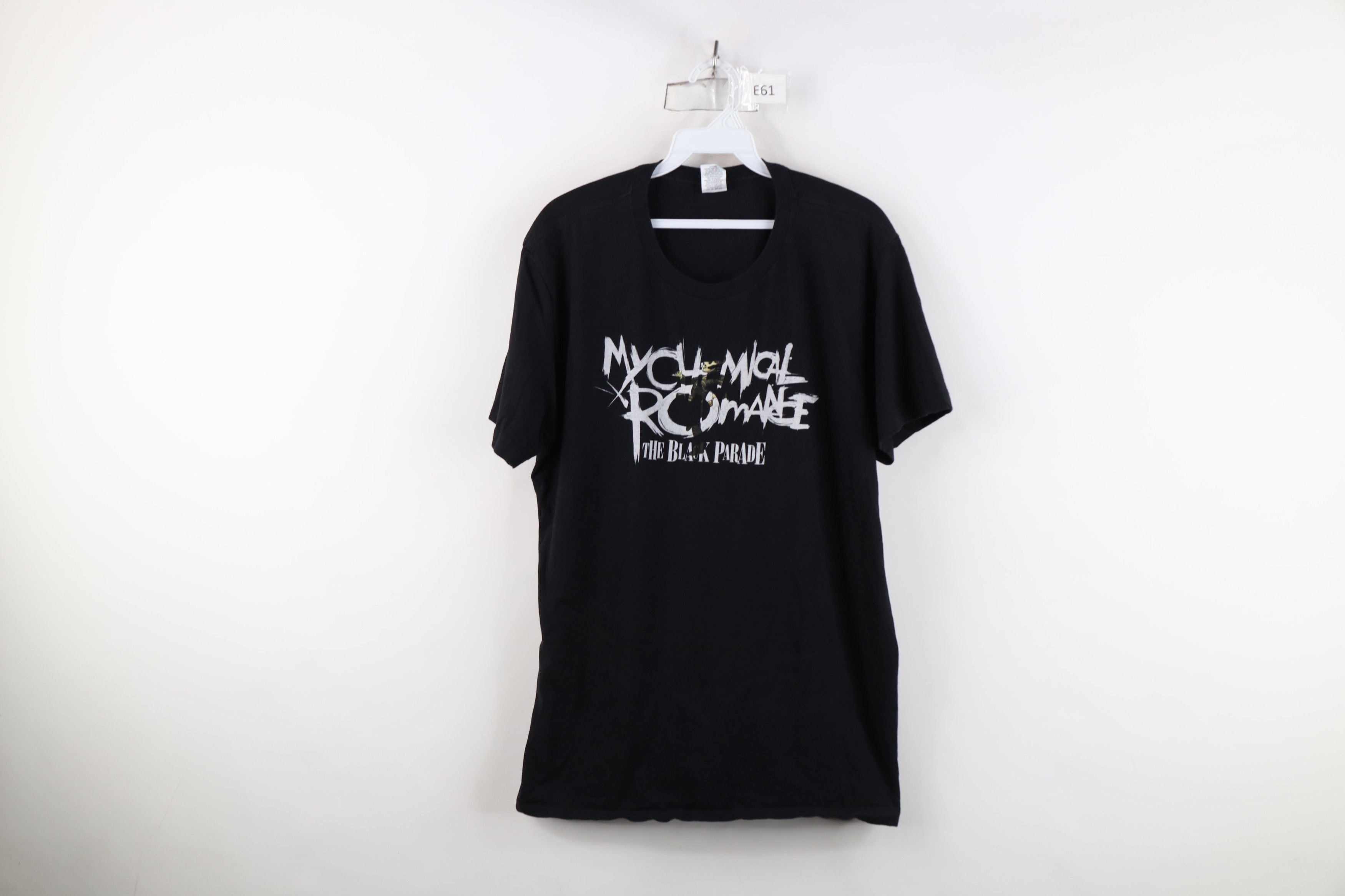 Vintage Vintage Y2K Black Parade My Chemical Romance Band T-Shirt Size US L / EU 52-54 / 3 - 1 Thumbnail