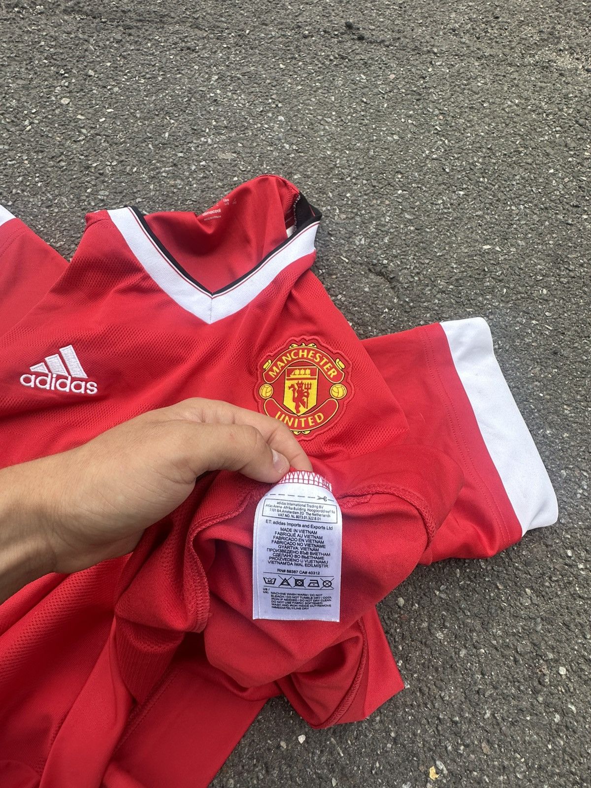 Adidas Adidas Manchester United 2015 Soccer Jersey Size US L / EU 52-54 / 3 - 4 Thumbnail