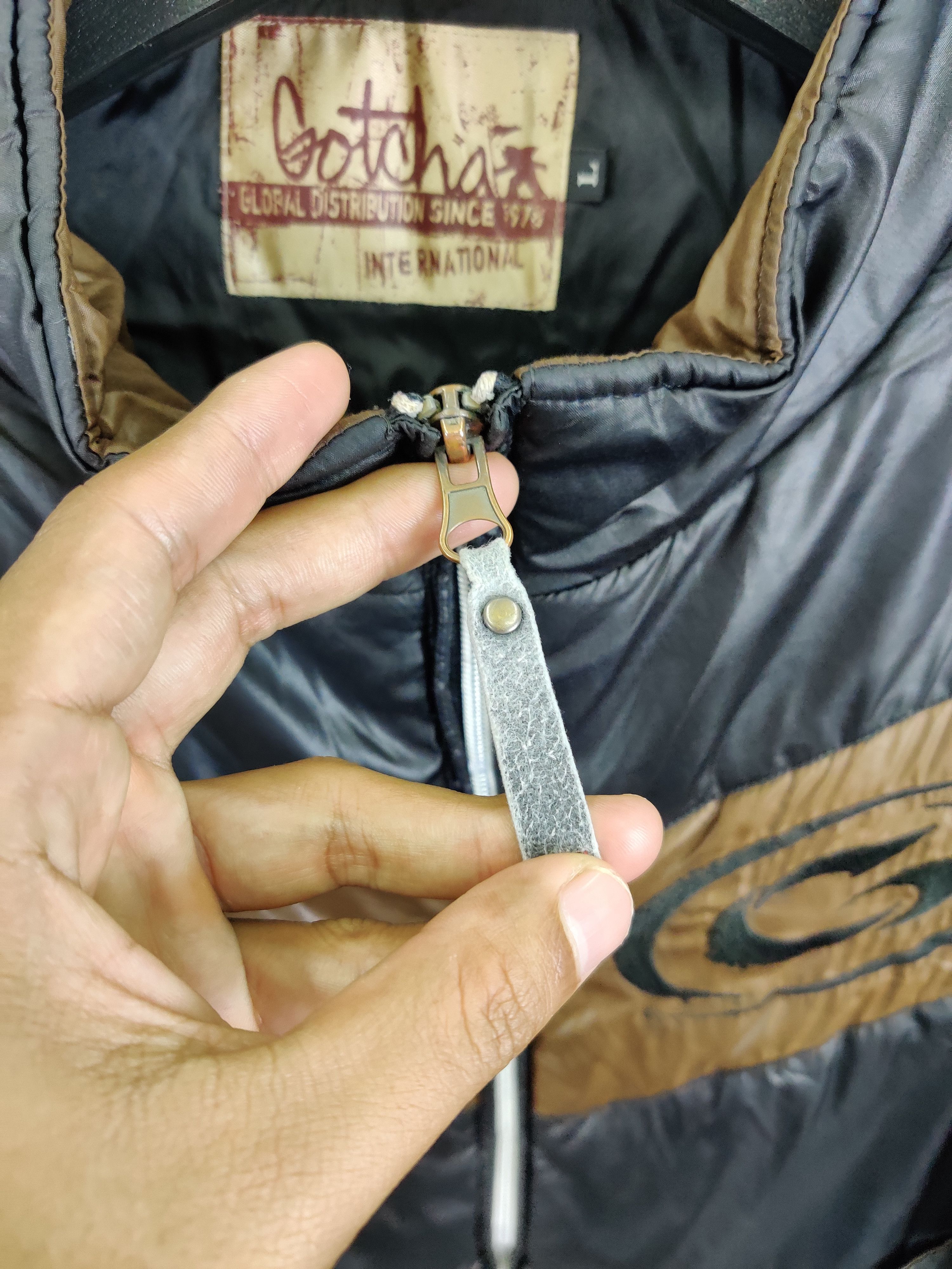 Gotcha Vintage 90s Gotcha Puffer Jacket Size US L / EU 52-54 / 3 - 9 Thumbnail