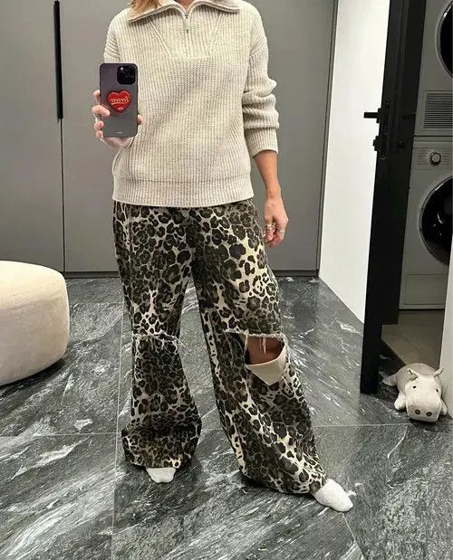 Designer Leopard Ripped Wide Leg Jeans Size 28" / US 6 / IT 42 - 6 Thumbnail