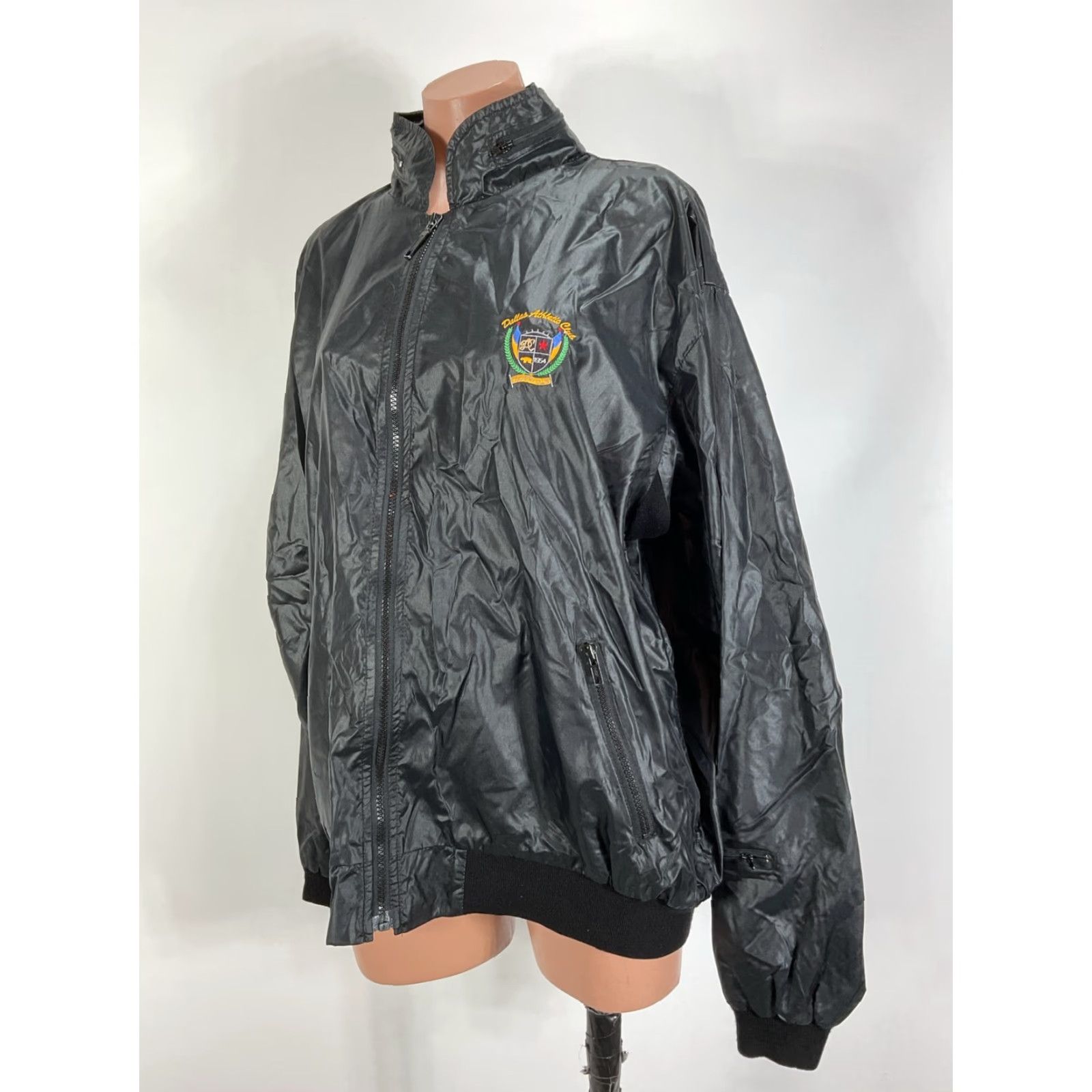 VINTAGE IZOD Club Jacket Mens 2XL Black Full Zip Athletic Windbreaker Outdoor Golf Jacket (2XL)