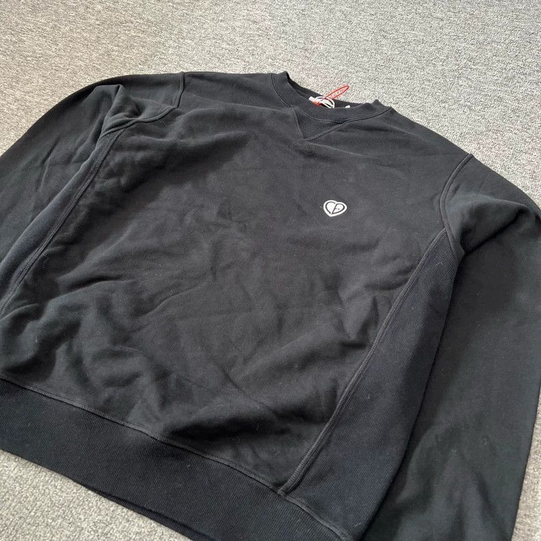 Dior Dior Heart Embroidery Sweatshirt L Size US L / EU 52-54 / 3 - 3 Thumbnail