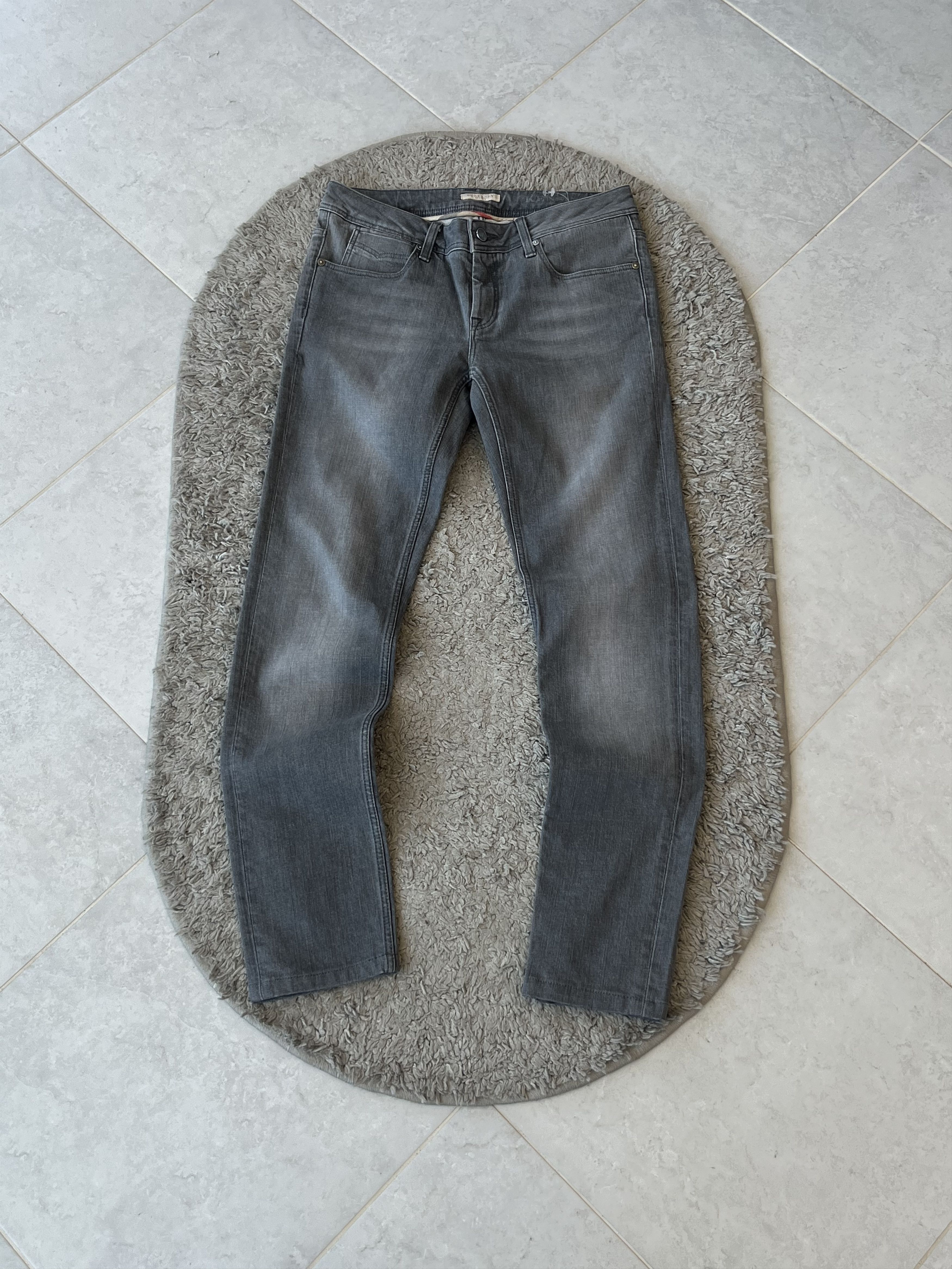 Burberry BURBERRY BRIT Jeans Skinny Leg Mini Label Gray Color Size US 29 - 1 Thumbnail