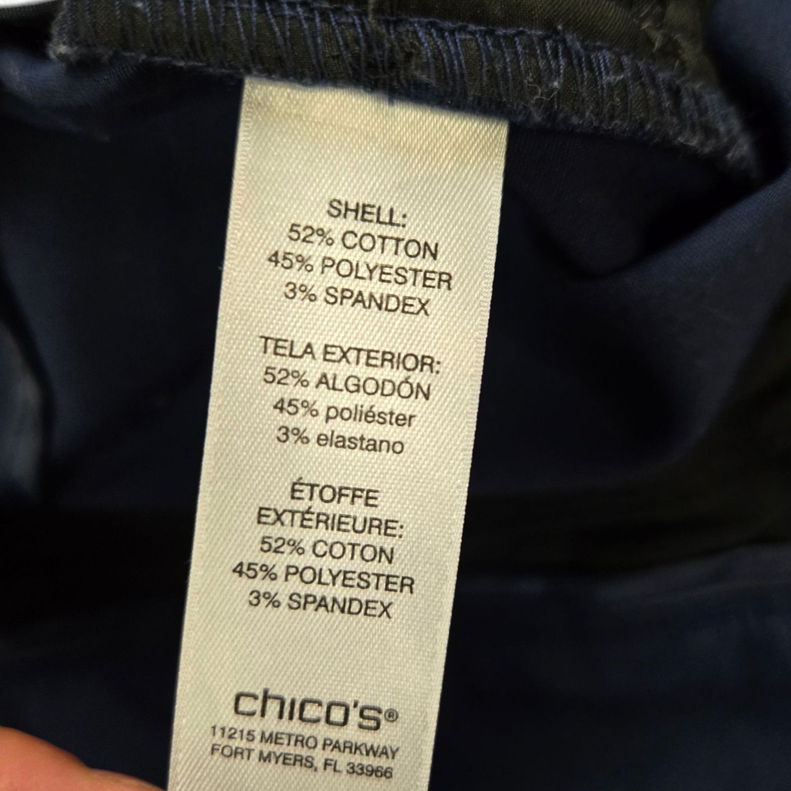 Chicos Chico’s Navy Fabulously Slimming Bermuda Shorts Size 6 Size 28" / US 6 / IT 42 - 7 Thumbnail