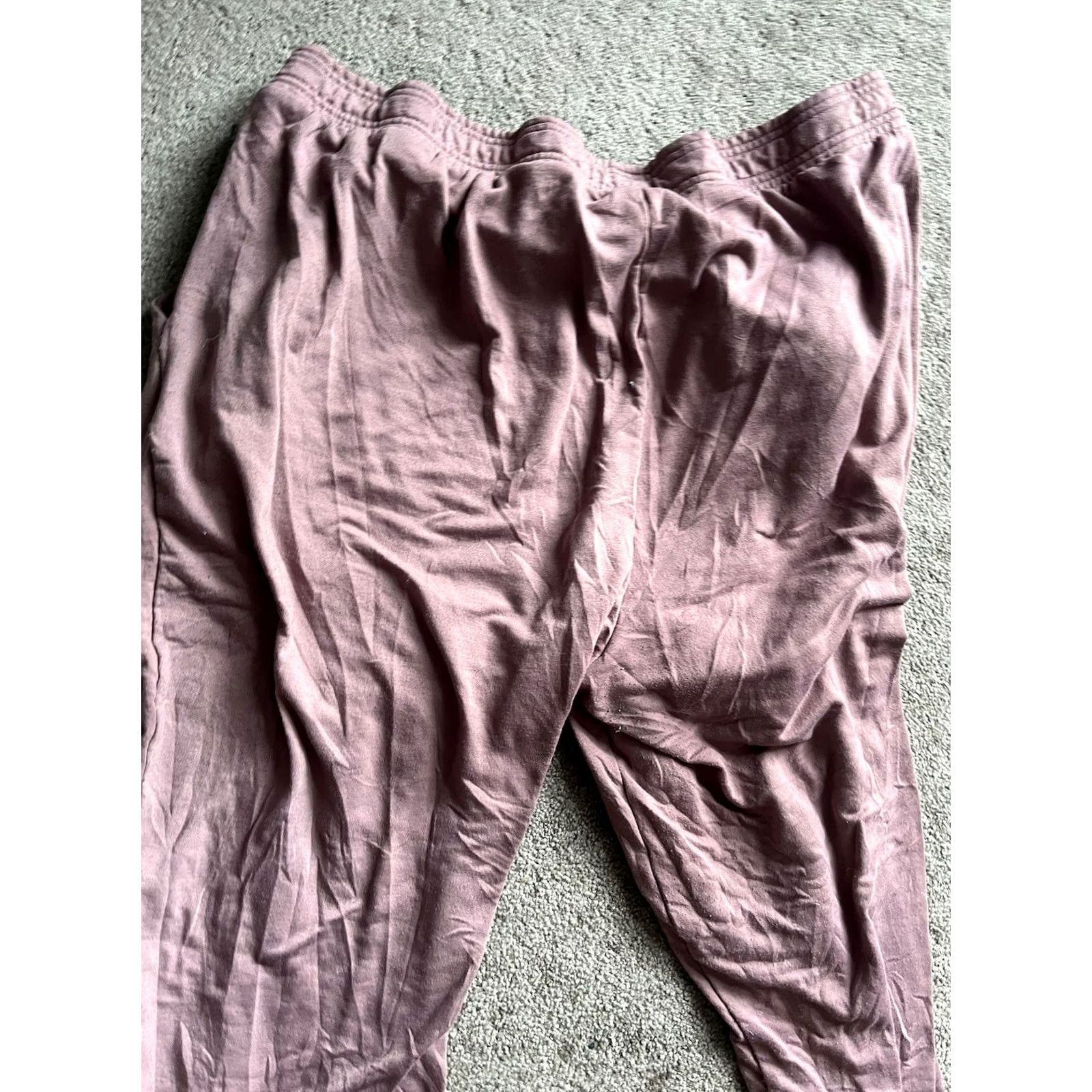 Eddie Bauer Eddie Bauer Purple pull on lounge pants Women's 2XL Solid Plush Polyester Blend Casual Pants Size 40" / US 18 - 3 Thumbnail