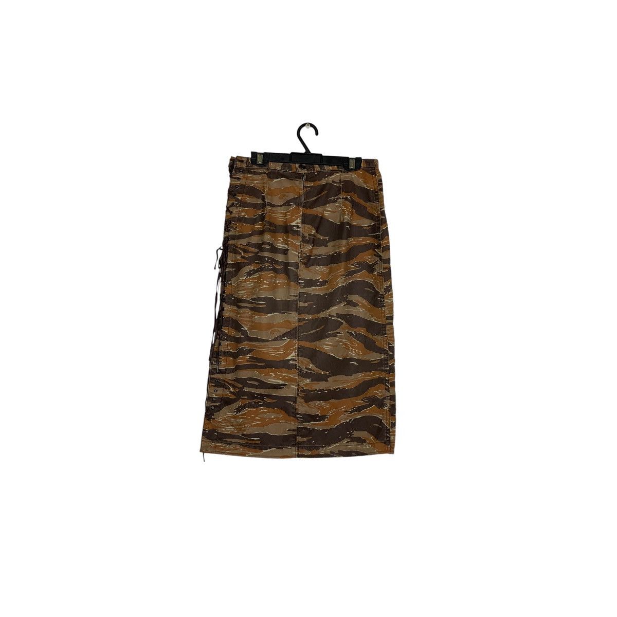 Hysteric Glamour Hysteric Glamour Bondage Camo Maxi Skirt Size 25" / US 0 / IT 36 - 1 Thumbnail