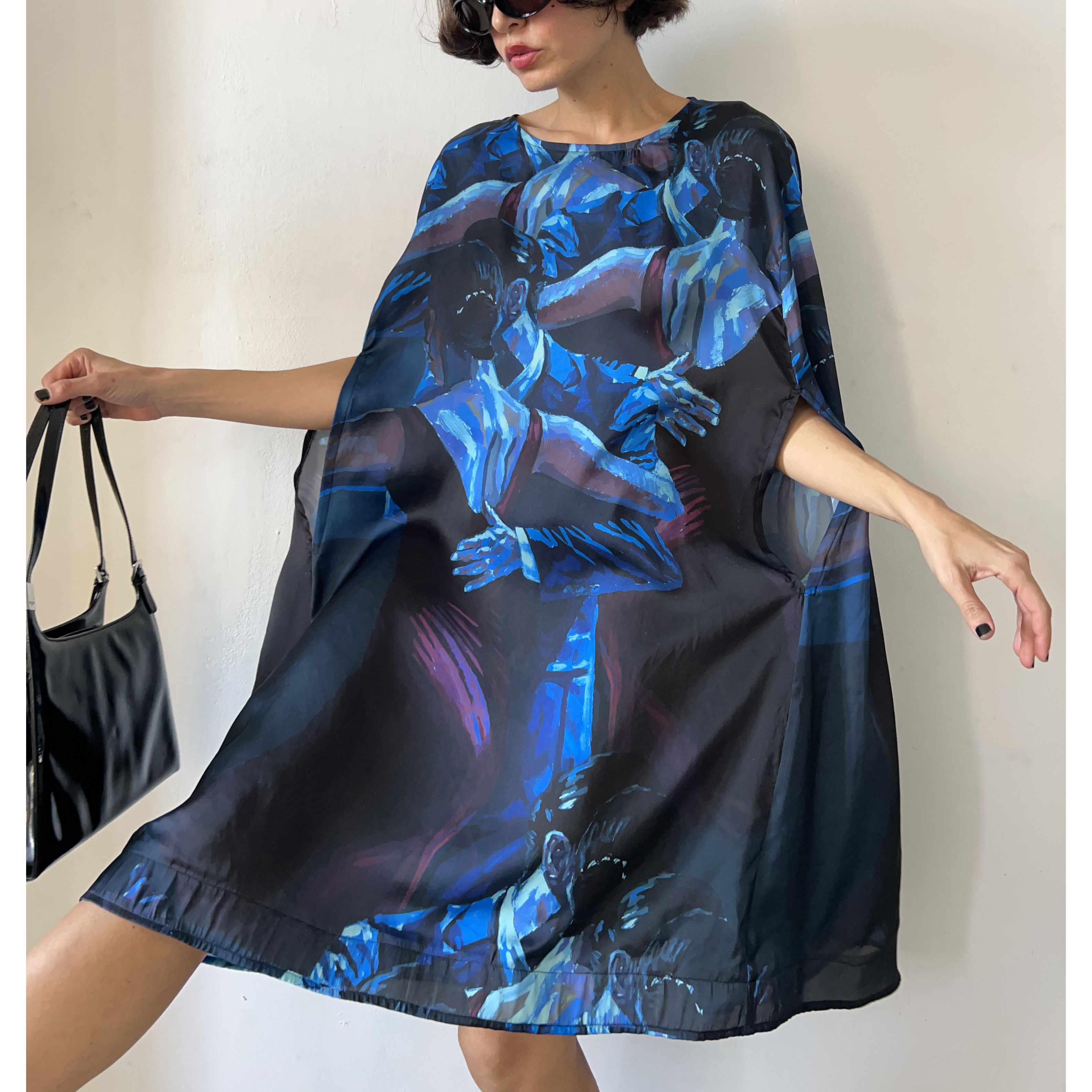 Designer × Handmade Designer handmade couple dance print cocktail cape dress Size ONE SIZE - 5 Thumbnail