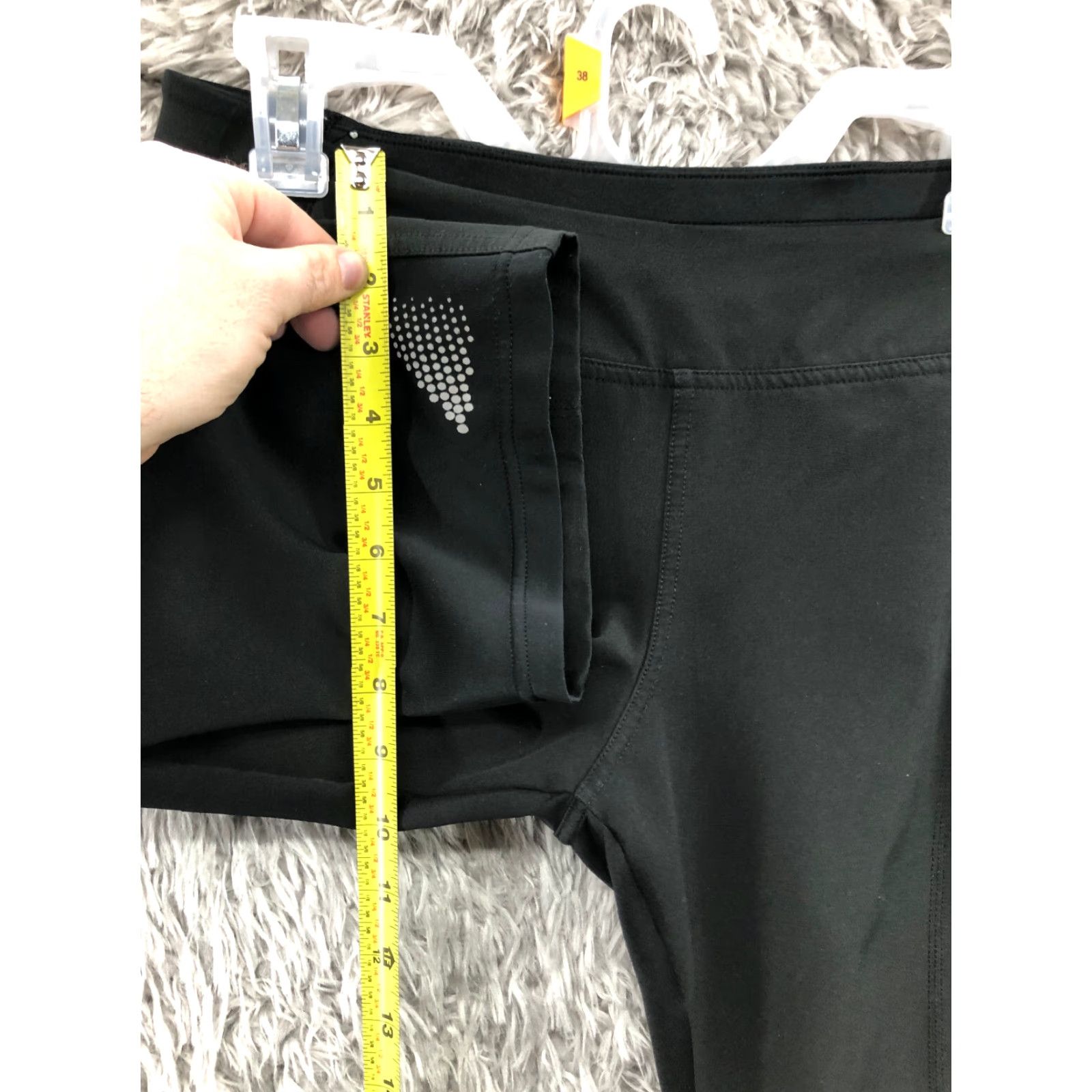 Vintage Columbia Titanium Omni-Wick Capri Womens Medium Black Pull On Athletic Capri Pants Regular Slim? Size ONE SIZE - 4 Thumbnail