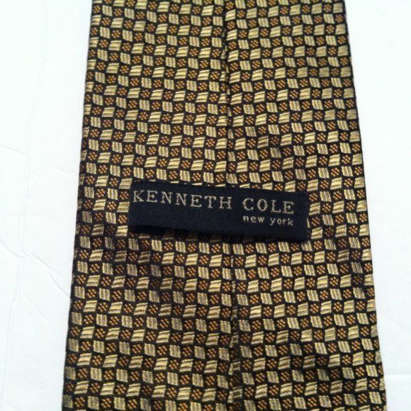 Kenneth Cole KENNETH COLE MEN'S NEW 100%SILK TIE WIDTH: 3 7/8" Size ONE SIZE - 5 Thumbnail
