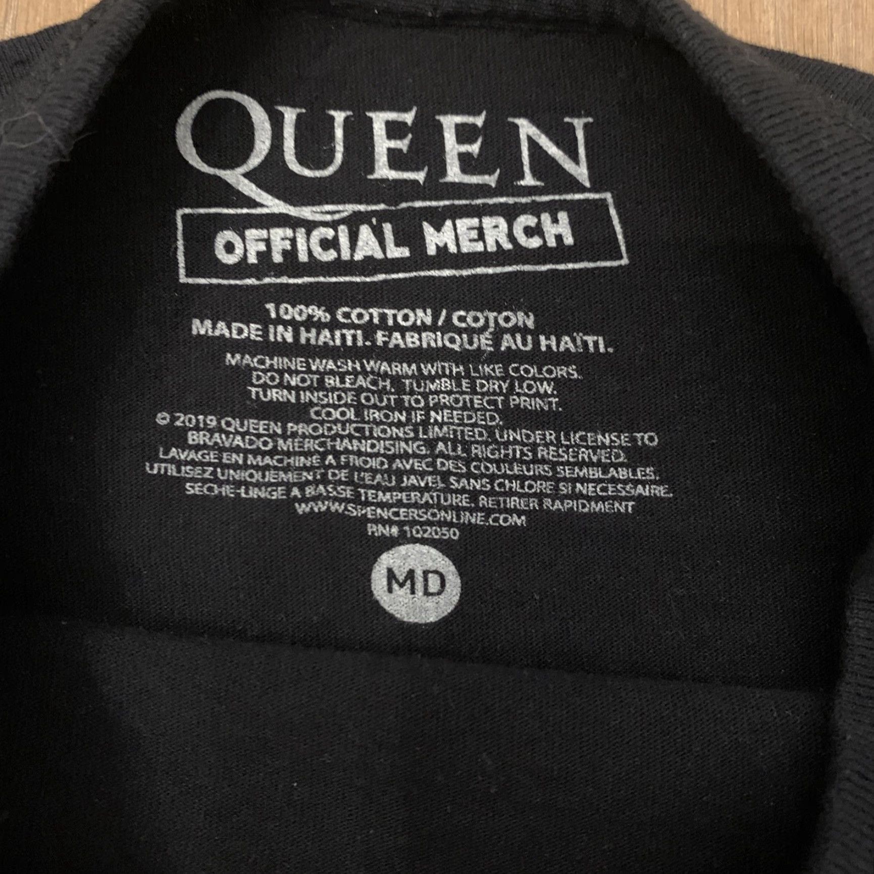 Vintage Queen Shirt Official Merchandise - Classic Crest - Men - Size M - Black Size US M / EU 48-50 / 2 - 3 Thumbnail