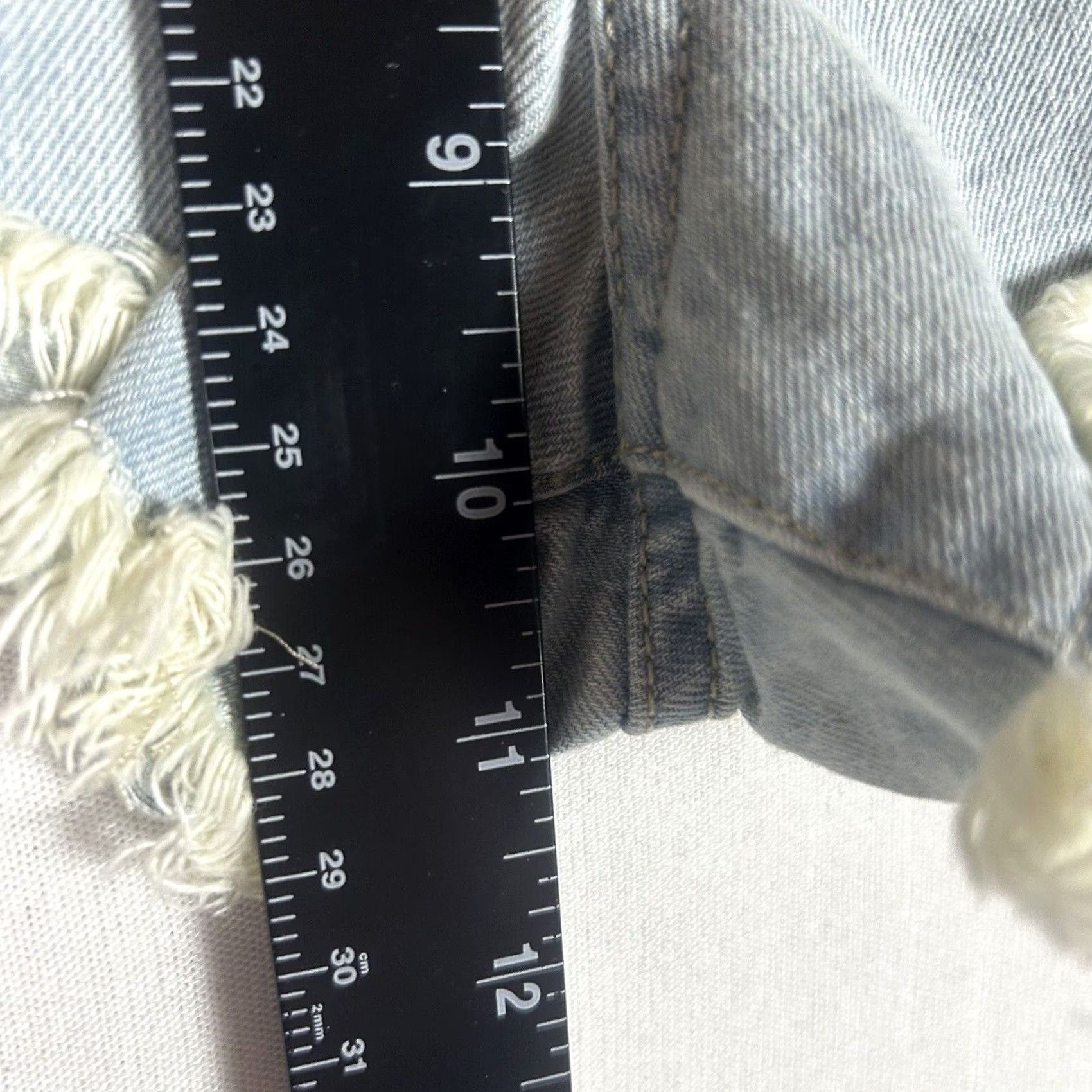 Vans Vans Denim Jean Shorts Stretch Check Light Womens Size 3 Boyfriend Blue 2.0 in Inseam Cuffed 5-Pocket Denim Cotton Blend Vintage No Womens Size 26" / US 2 / IT 38 - 5 Thumbnail