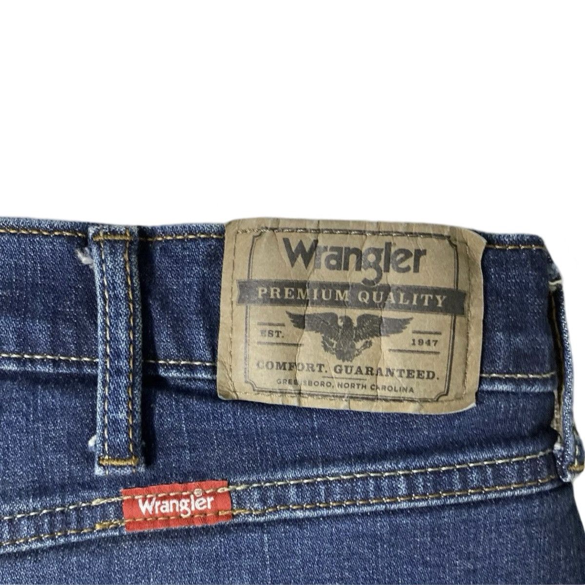 Wrangler Wrangler Relaxed Bootcut Jeans Size 36 x 32 Size US 36 / EU 52 - 6 Thumbnail
