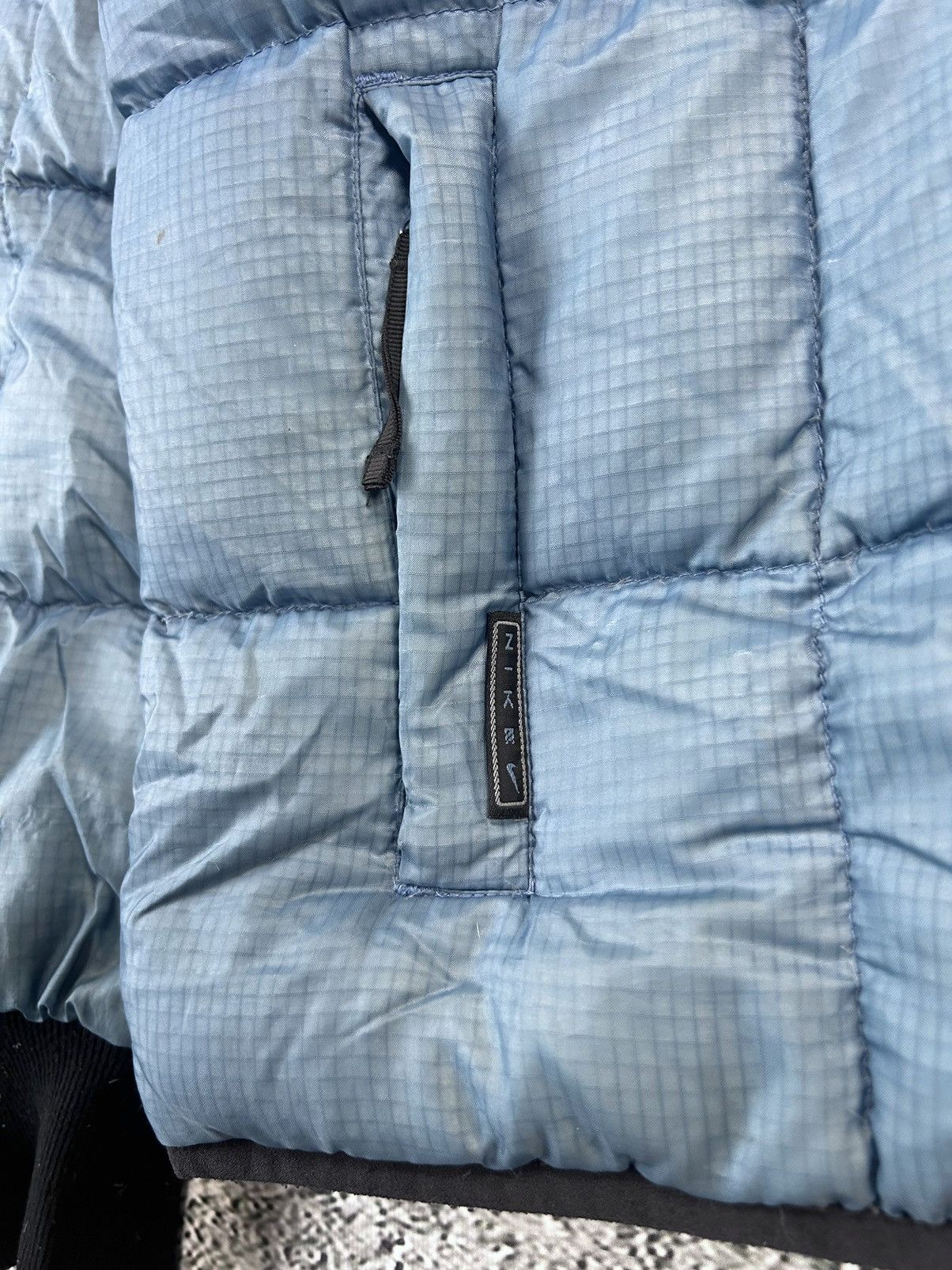 Nike Nike puffer jacket big logo baby blue vintage 90s black Size US M / EU 48-50 / 2 - 4 Thumbnail