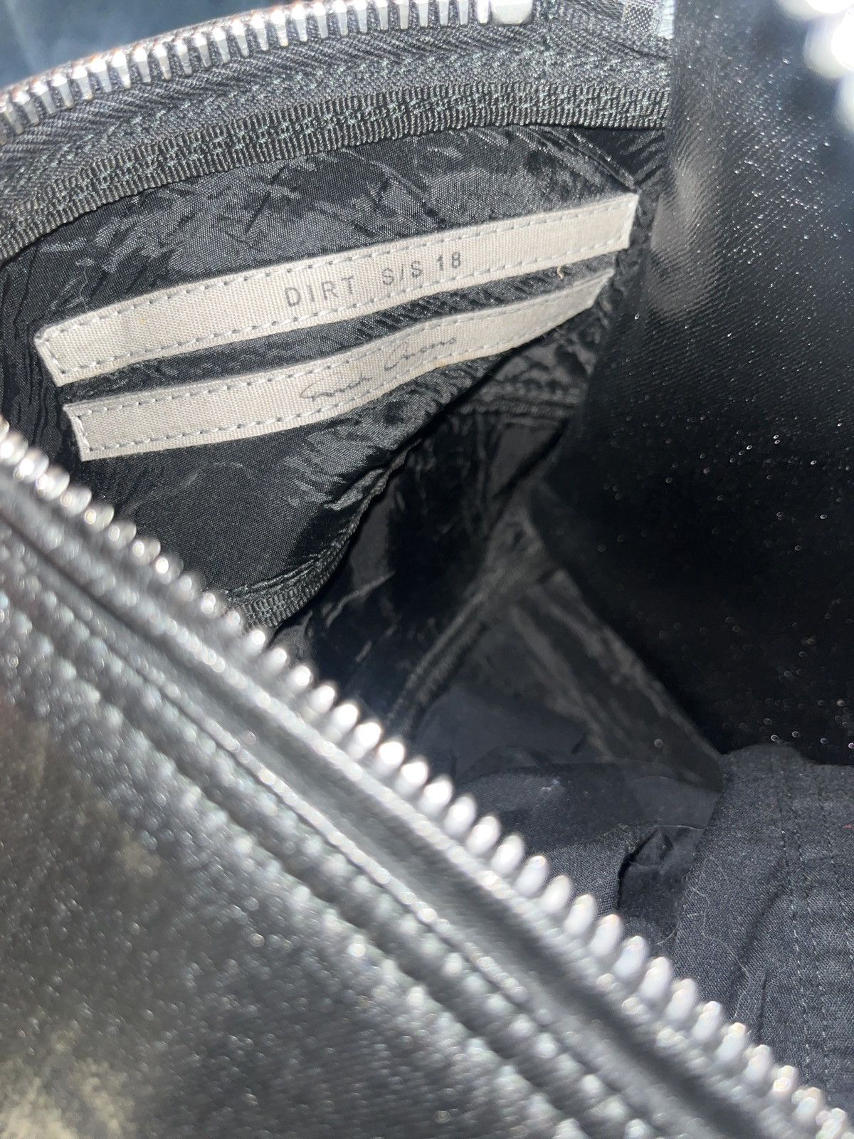Rick Owens Rick owens 2018 “dirt” runway 1 of 1 body bag Size ONE SIZE - 8 Thumbnail