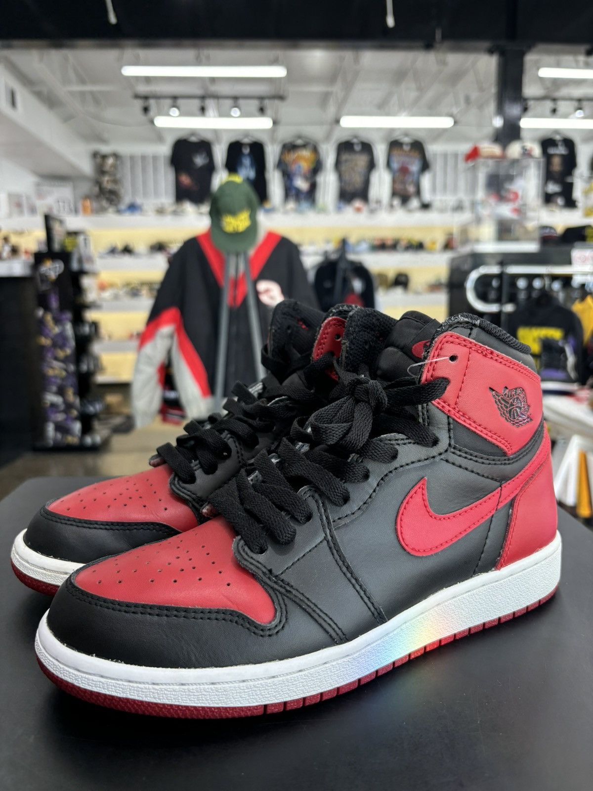 Jordan Brand × Nike Air Jordan 1 Banned Bred Sz. 6Y (2016) Size US 6 / EU 39 - 1 Thumbnail