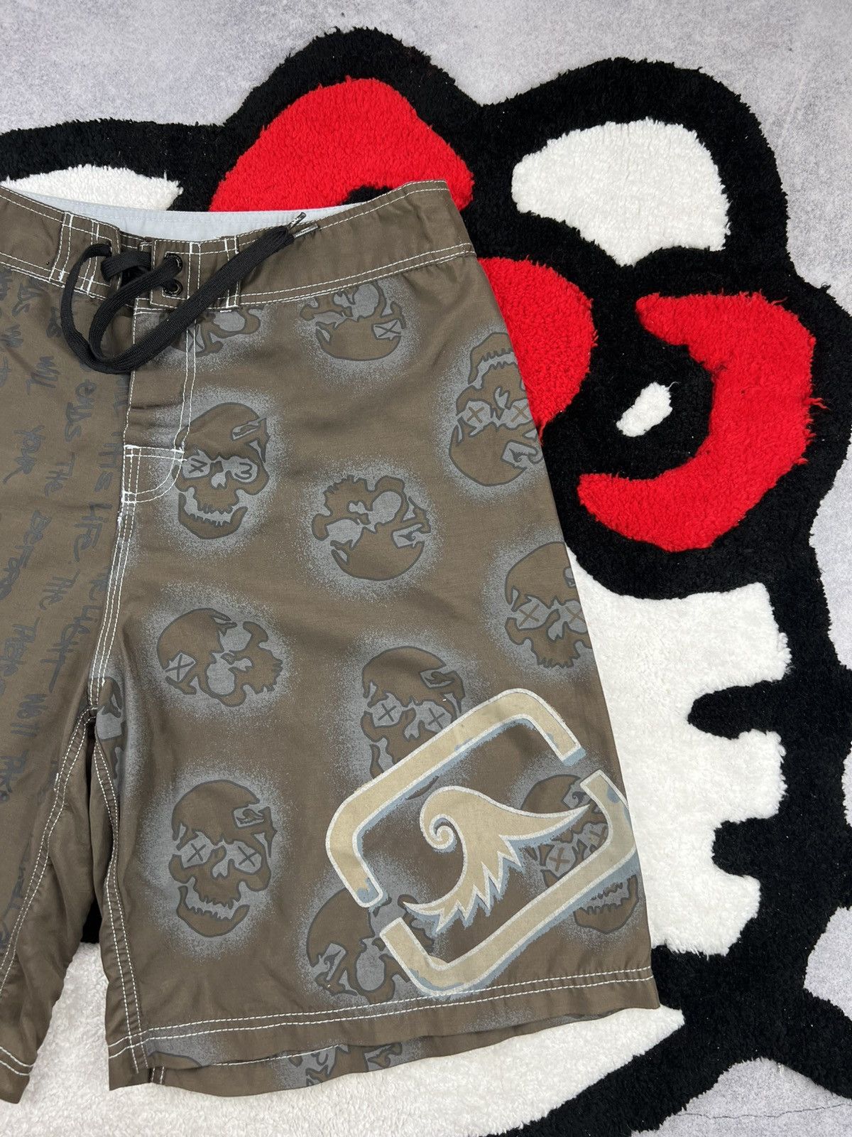 Vintage Vintage Missionbay Surf Life Skulls Gothic Nylon Y2K Shorts Size US 36 / EU 52 - 3 Thumbnail