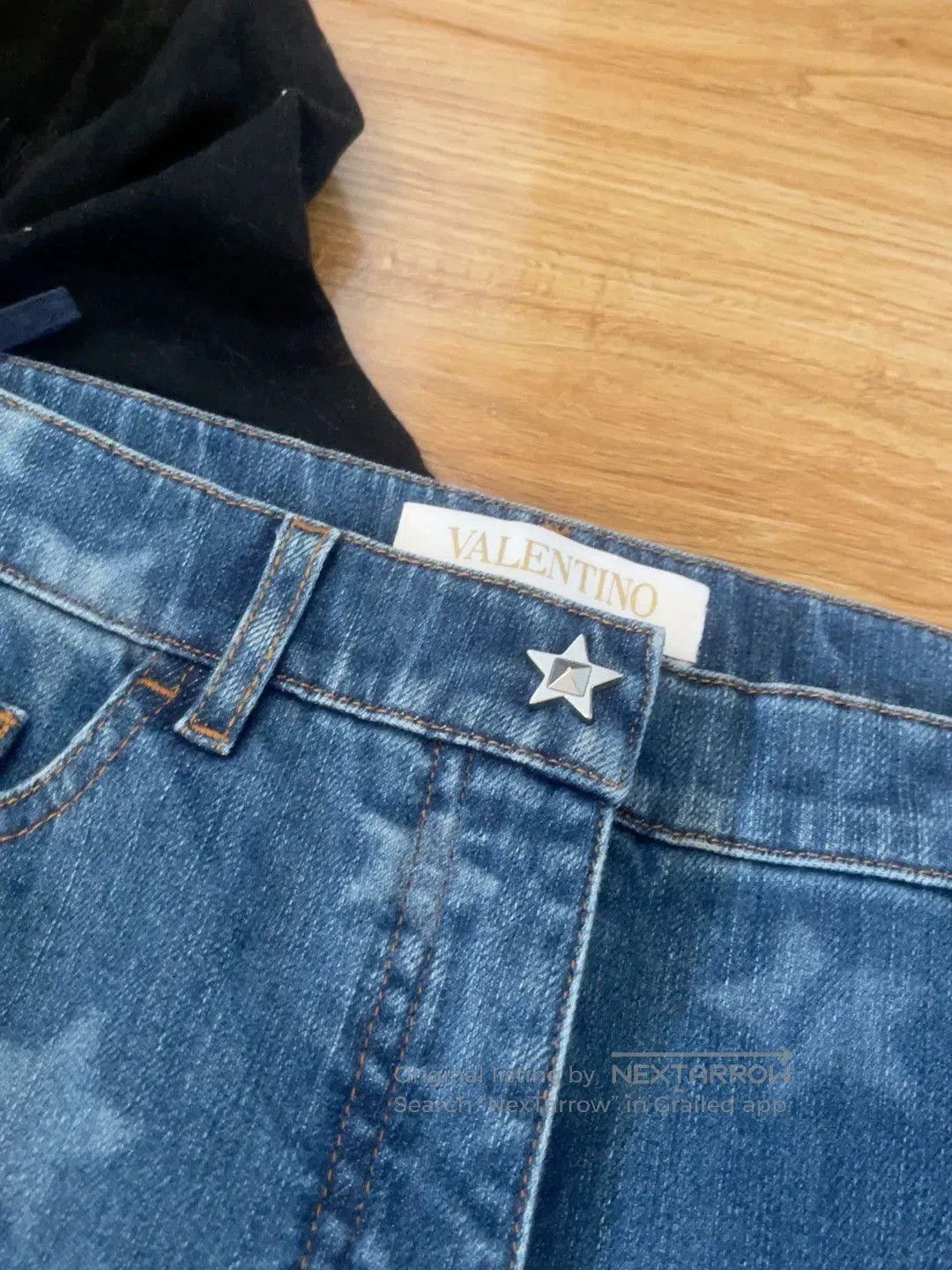Valentino valentino star print denim jeans size 26. Size US 26 / EU 42 - 7 Thumbnail