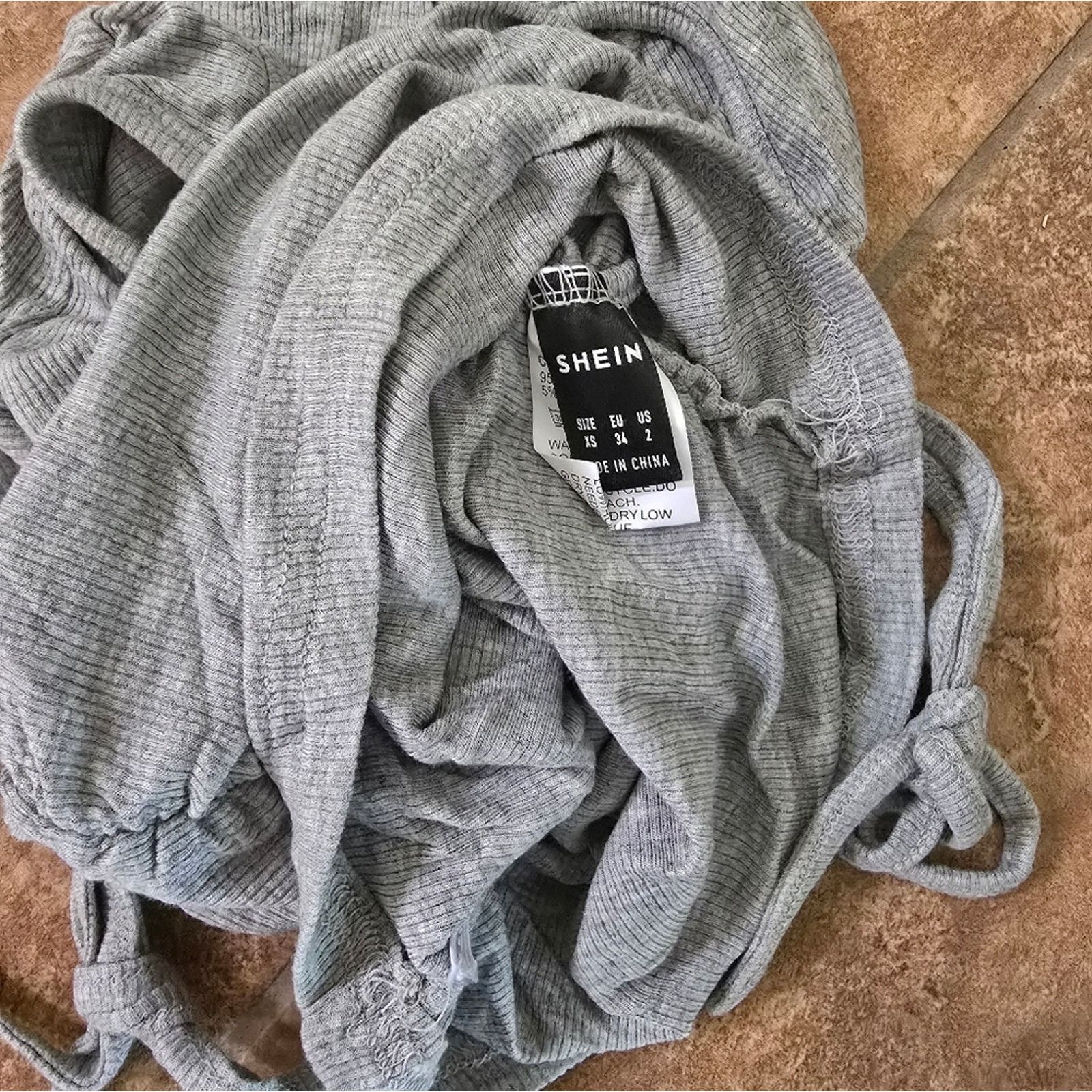 Shein Light Grey Rib SHEIN Cropped Long Sleeve Size XS / US 0-2 / IT 36-38 - 3 Thumbnail