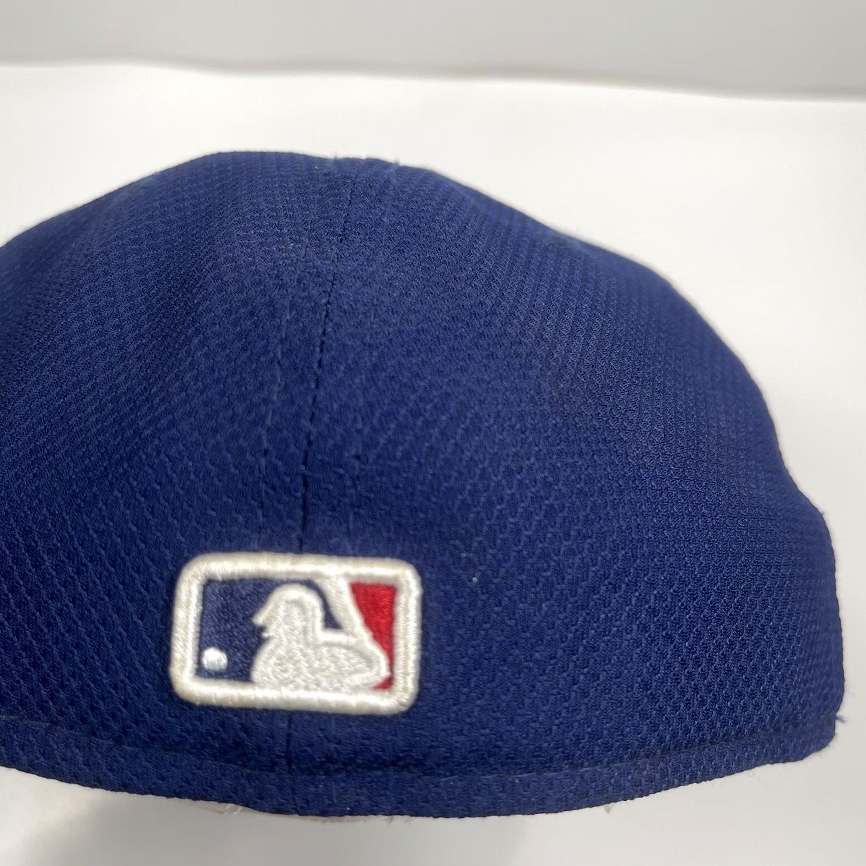New Era New Era 59 Fifty Hat Adults 7 3/8 Blue Red Chicago Cubs Fitted Flat Bill Cap Hat Mens Baseball Cap Size ONE SIZE - 7 Thumbnail