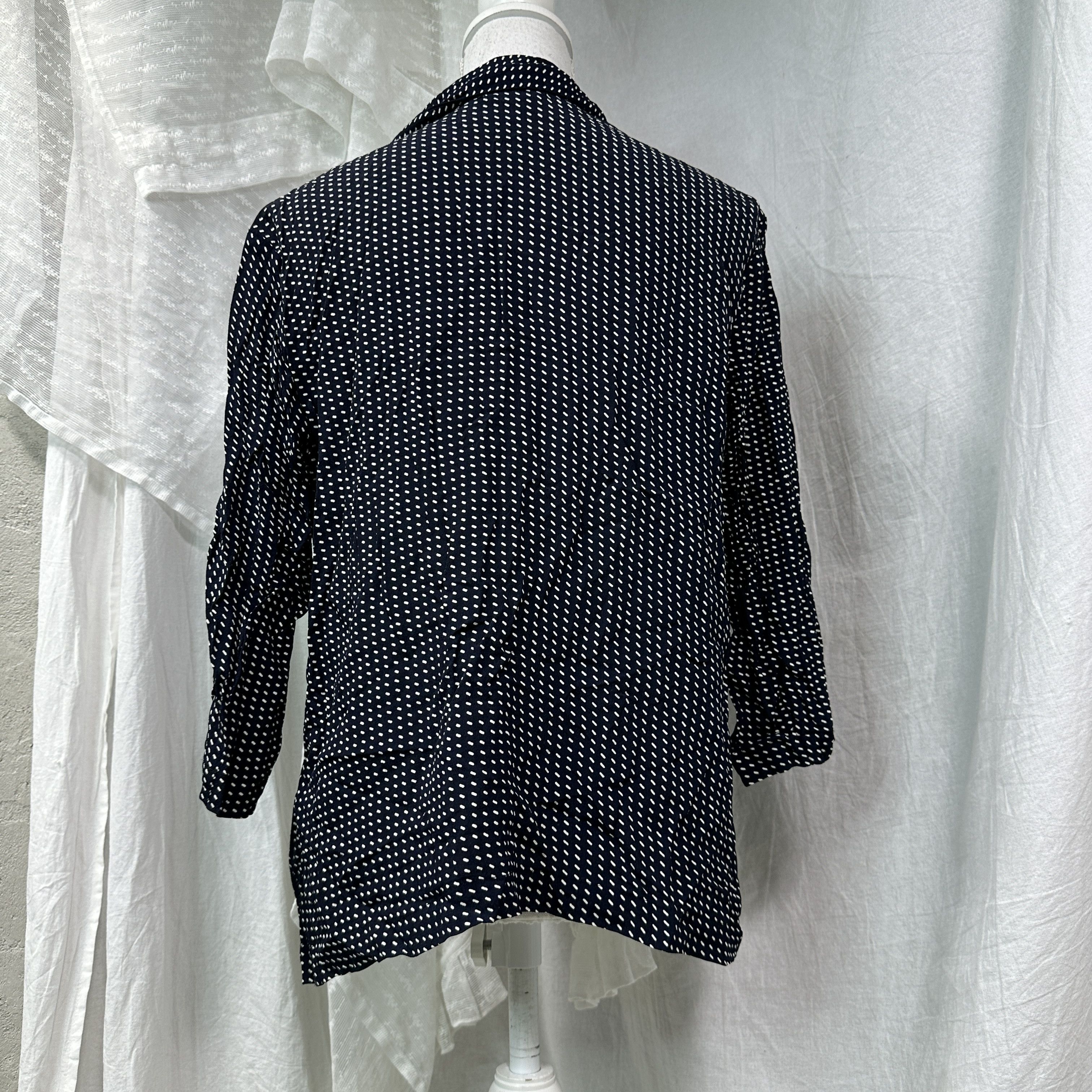 Vintage Vintage Avant Garde Viscose Elegant Nue Notes Shirt 00s Size L / US 10 / IT 46 - 8 Thumbnail