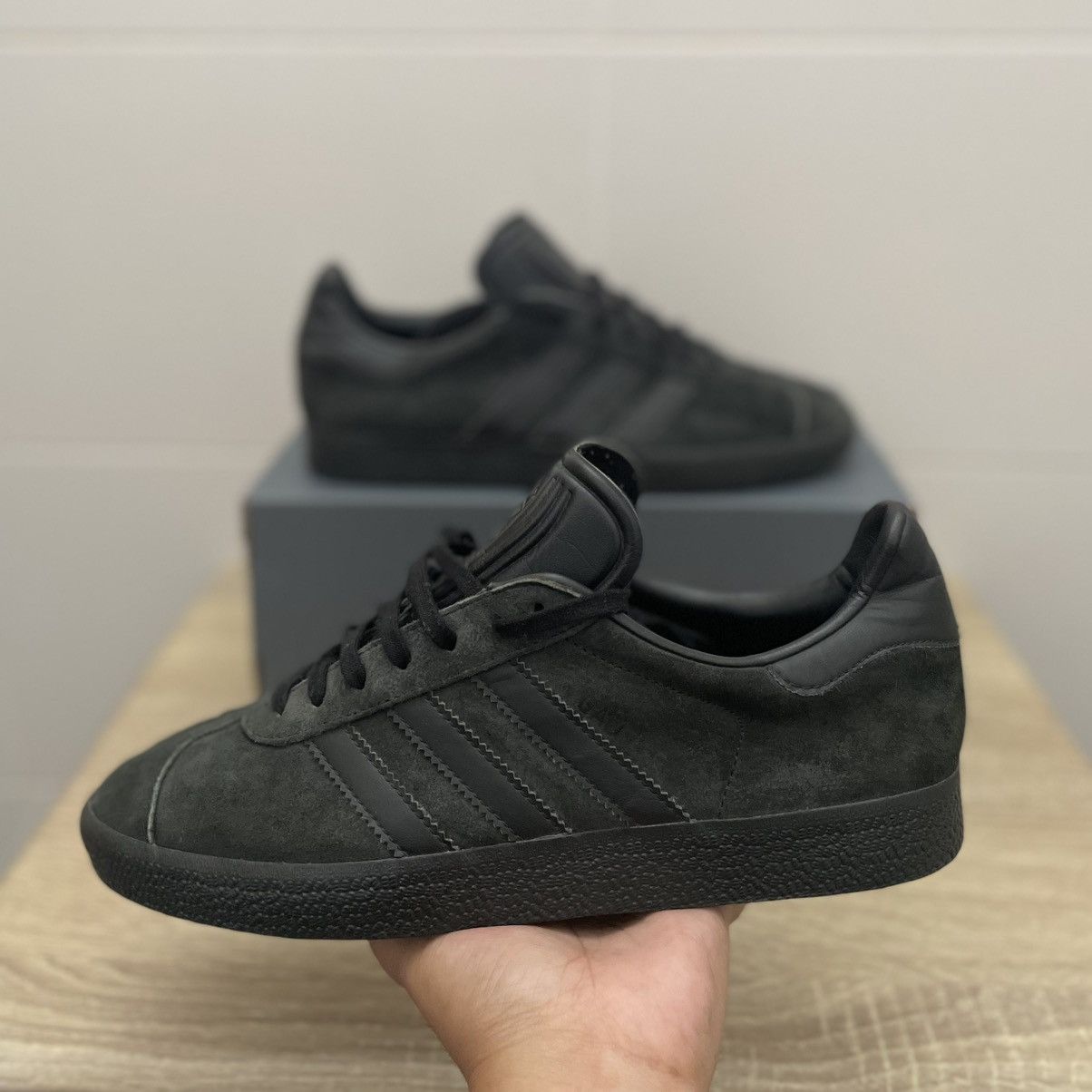 adidas gazelle silver green womens Adidas x Neighborhood main image 1