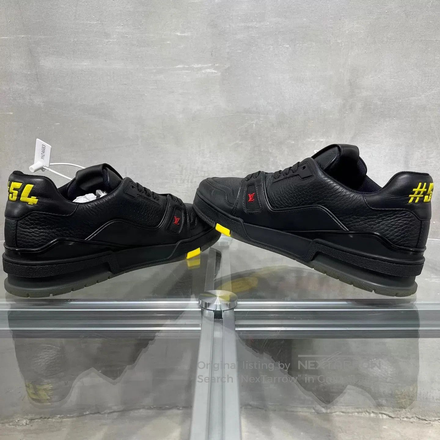 Louis Vuitton Black Low-Top Leather Sneakers. Size US 9.5 / EU 42-43 - 5 Thumbnail