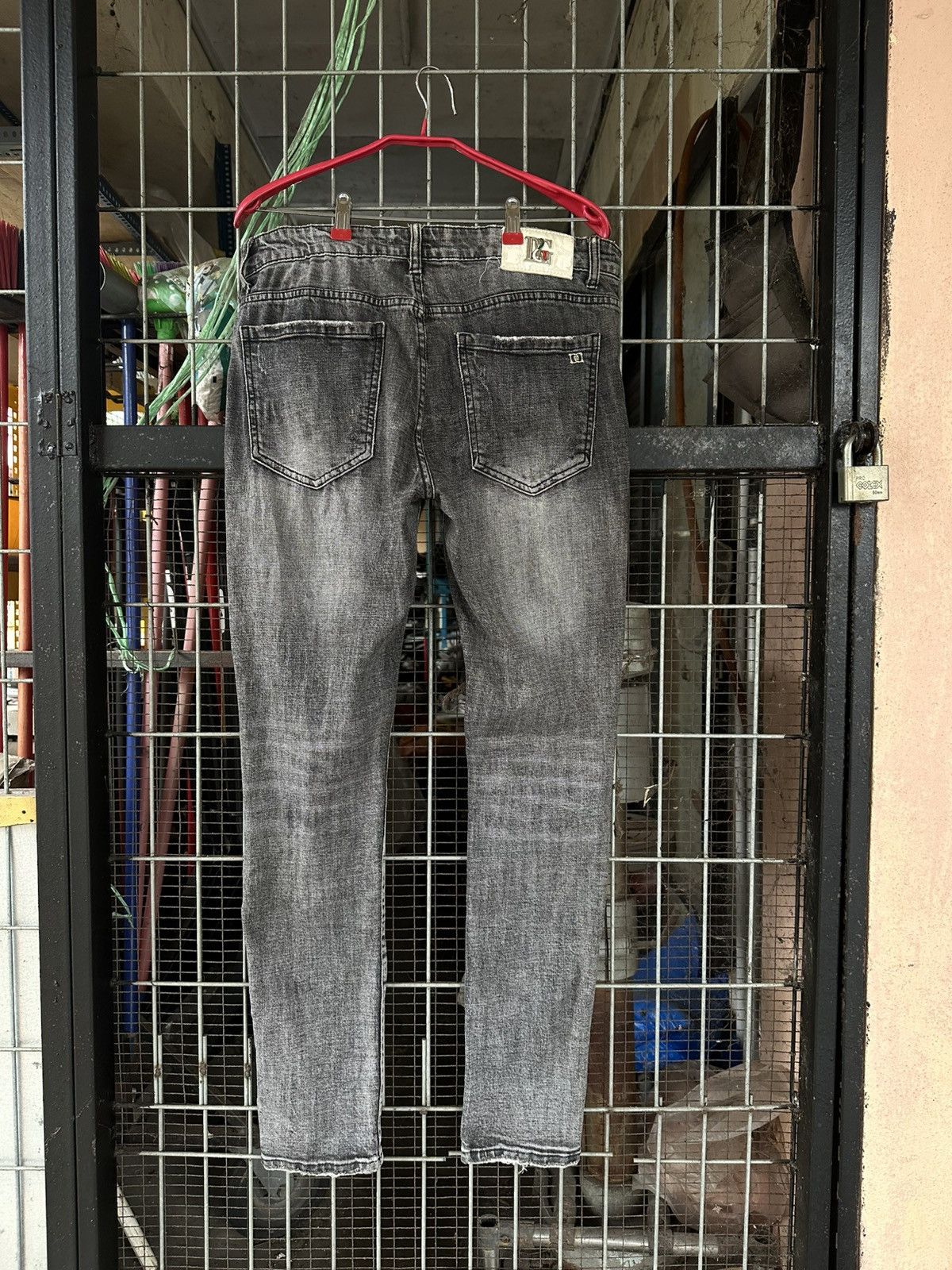 Dolce & Gabbana 👹Vintage Dolce & Gabbana Washed Slim-Fit Jeans Size US 32 / EU 48 - 3 Thumbnail