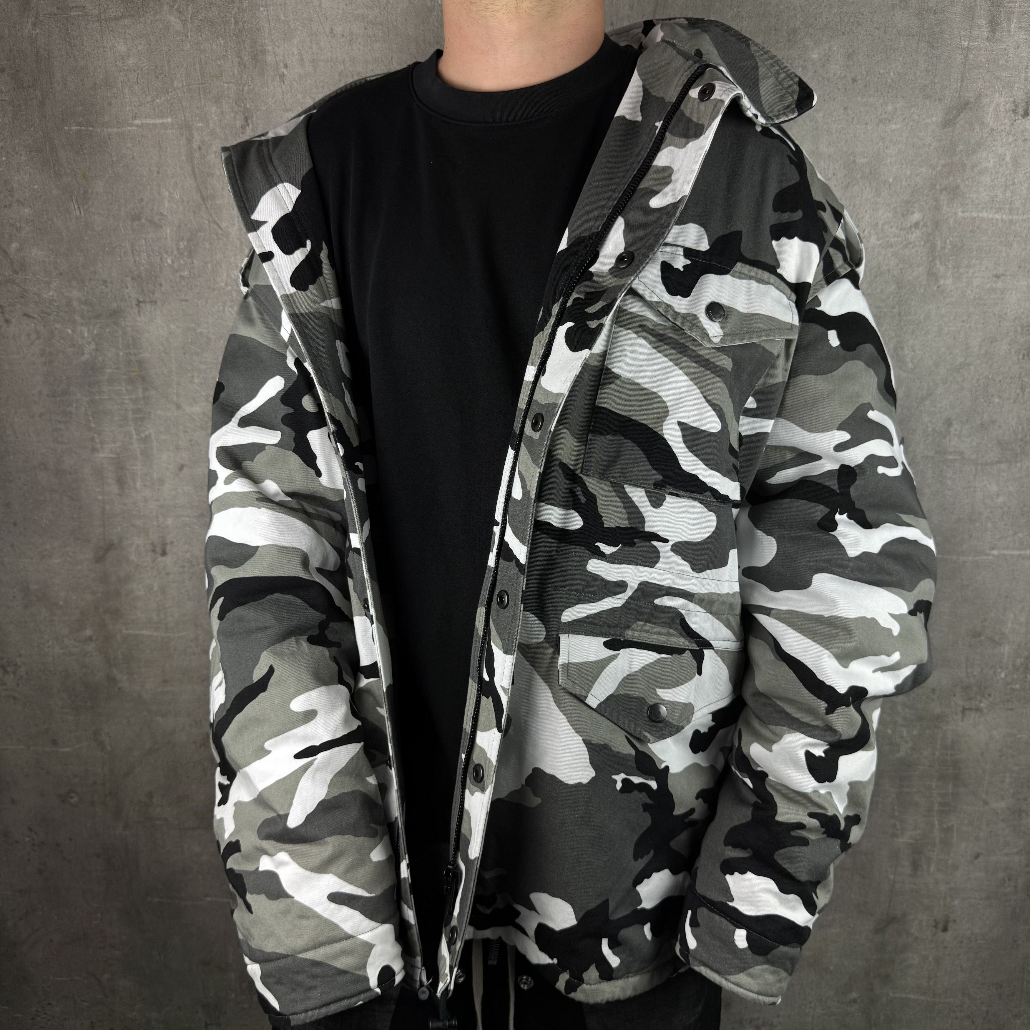 Balenciaga BALENCIAGA Off Shoulder Military Camo Parka Size US S / EU 44-46 / 1 - 1 Thumbnail