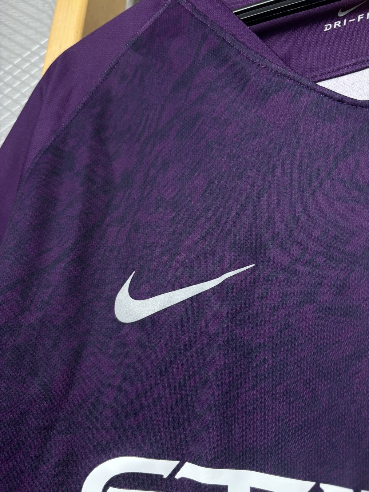 Nike Nike Manchester City 2018 2019 Third Football Soccer Jersey Size US XL / EU 56 / 4 - 4 Thumbnail