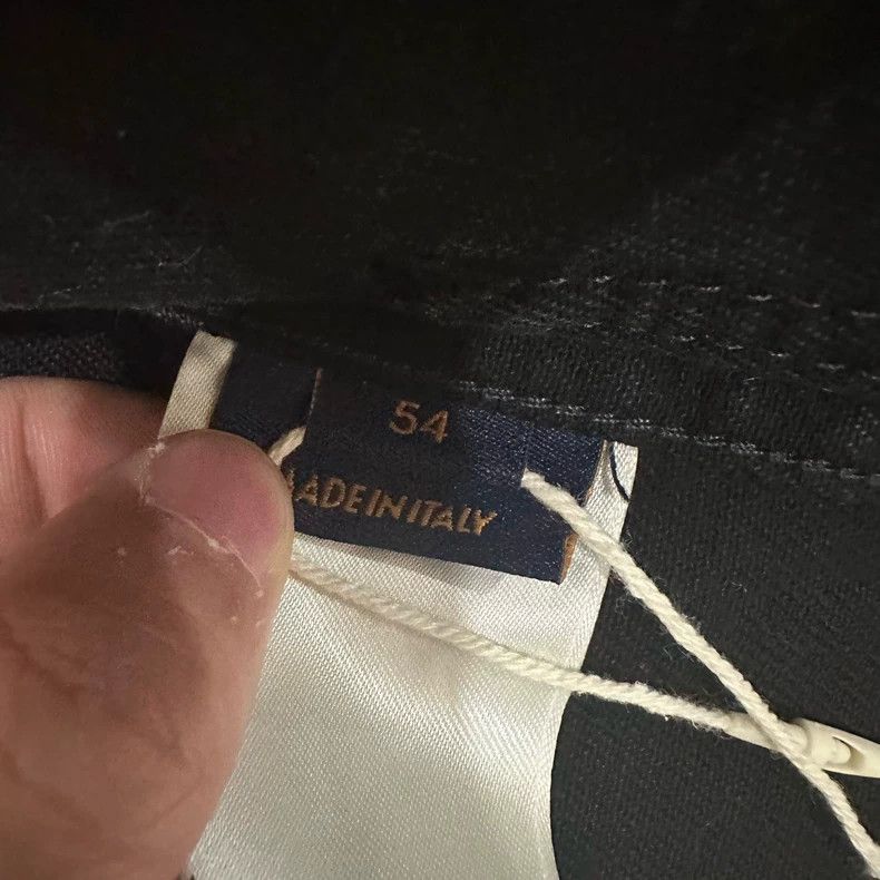 Louis Vuitton Louis Vuitton Washed Old Solid Logo Lapel Casual Long Sleev Size US L / EU 52-54 / 3 - 6 Thumbnail