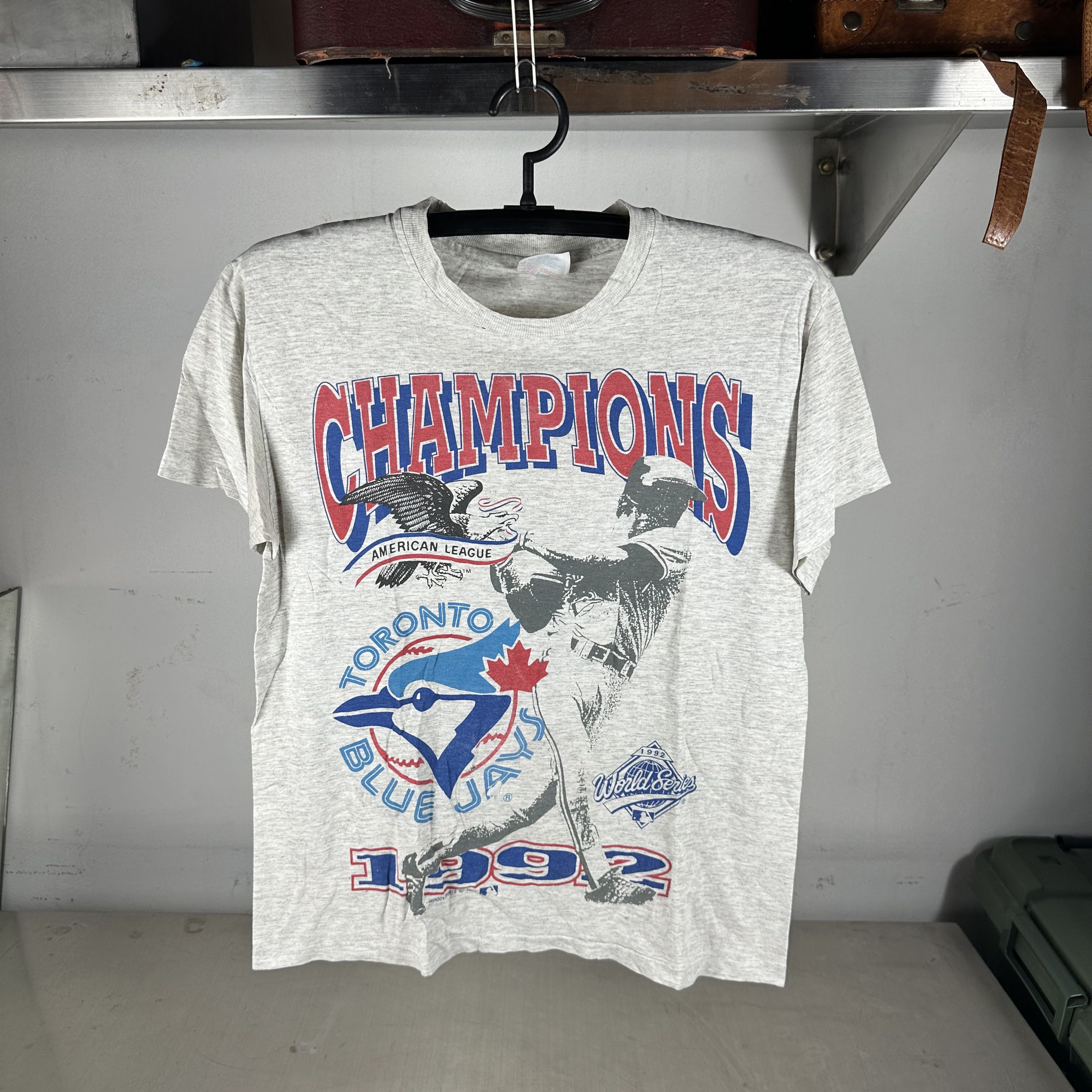 Vintage Vintage 1992 Toronto Blue Jays MLB Champions T-shirt Size US M / EU 48-50 / 2 - 1 Thumbnail