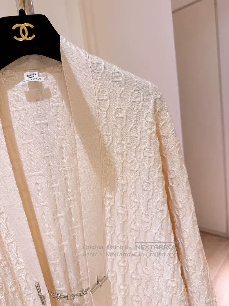 Hermes Hermes Pig Nose Button Jacquard Knit Long Cardigan Size XS / US 0-2 / IT 36-38 - 3 Thumbnail