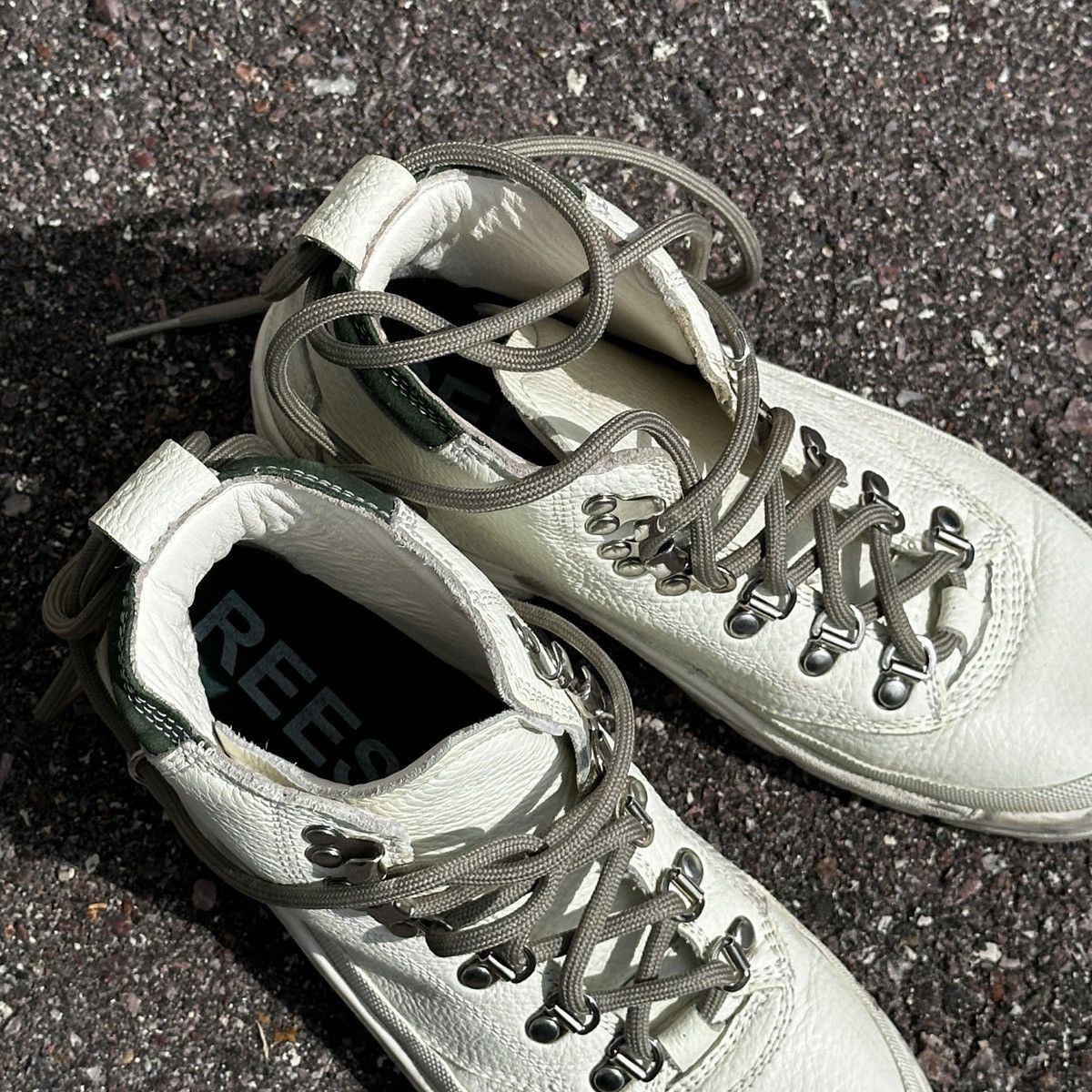 Reese Cooper Reese Cooper Wilson Hiking Boots White Leather 6.5 Size US 7 / IT 37 - 7 Thumbnail