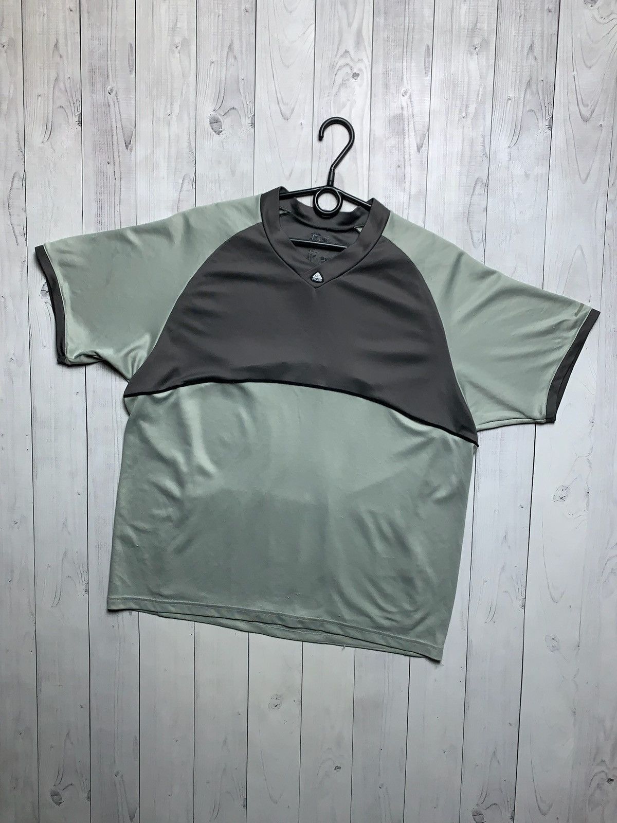 Nike × Nike ACG × Vintage Vintage ACG logo tee size L rare Size US L / EU 52-54 / 3 - 1 Thumbnail