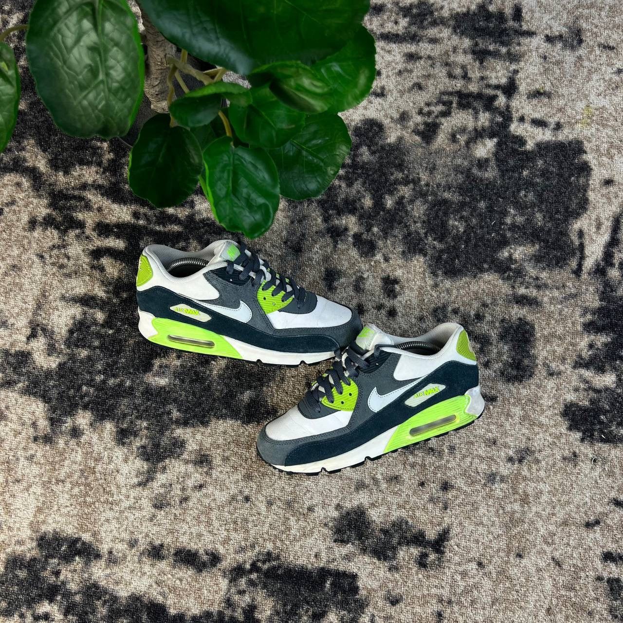 Nike Nike Air Max 90 Vintage Low-Top Sneakers Streetwear Style Size US 7 / EU 40 - 1 Thumbnail