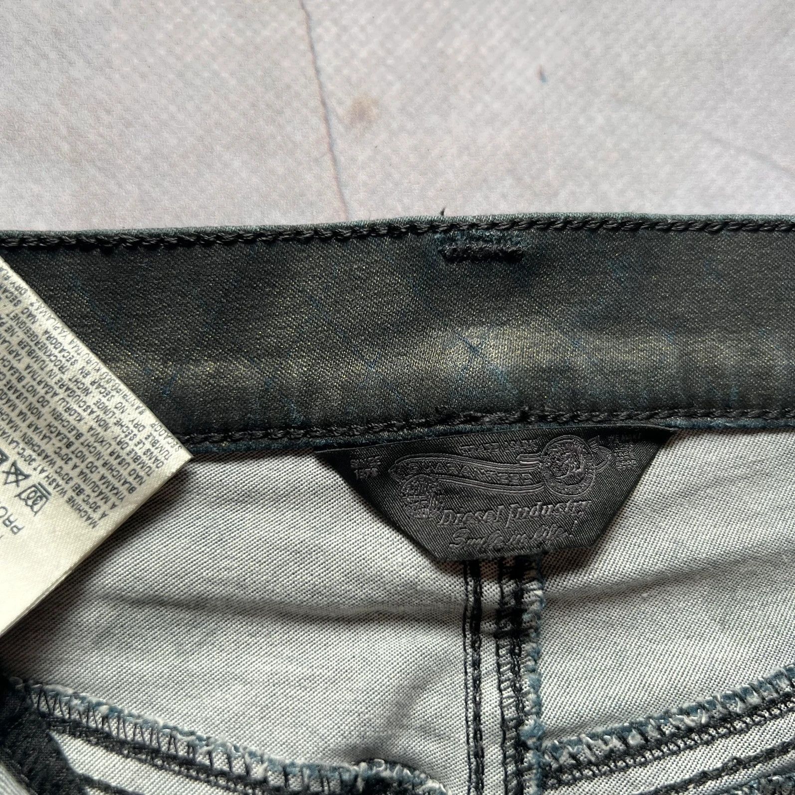 Diesel vintage 00s Diesel Skirt High Waist Knee avant garde Y2K Size 30" / US 8 / IT 44 - 6 Thumbnail