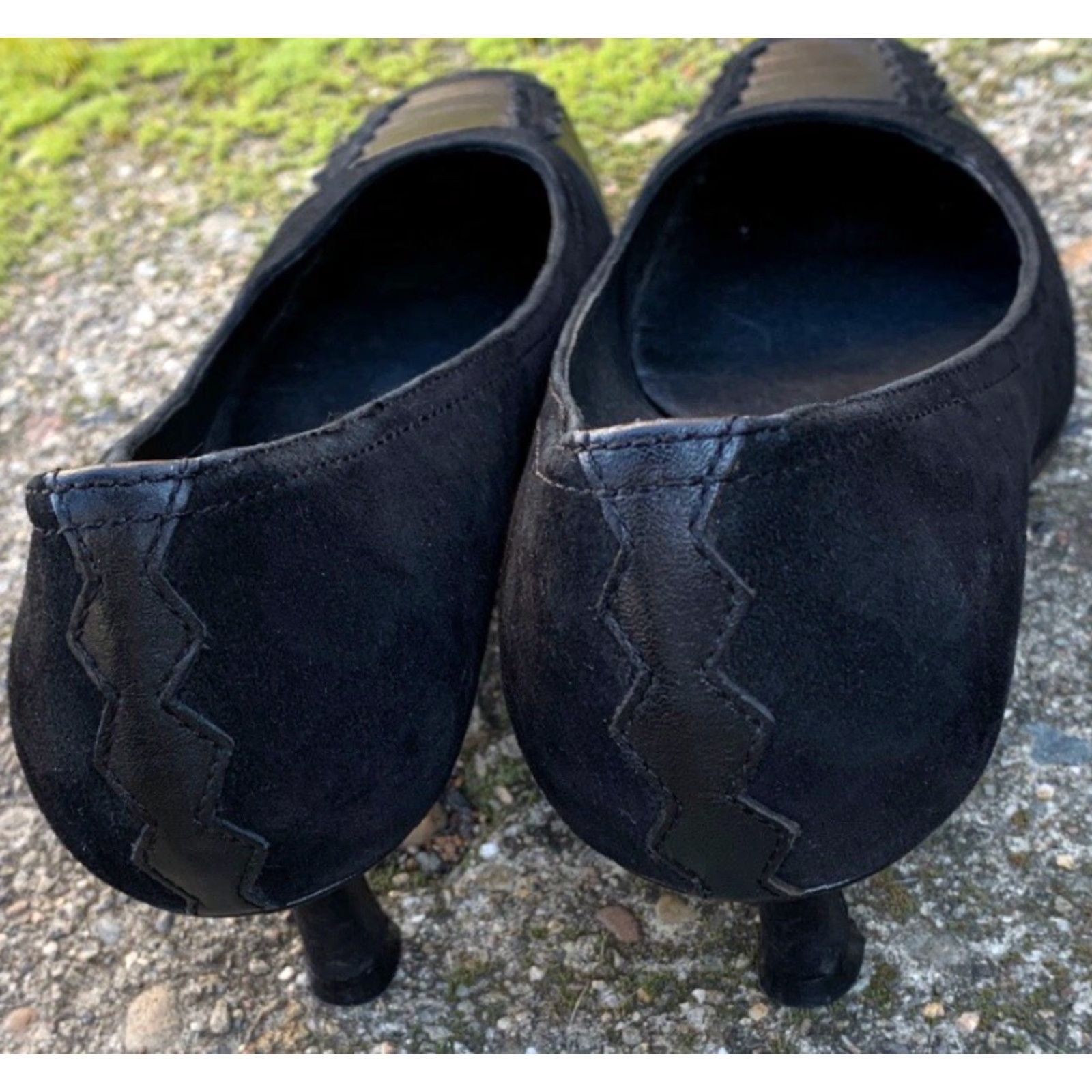 Donald Pliner VINTAGE Donald J Pliner pumps heels black suede & leather size 8 M Size US 8 / IT 38 - 3 Thumbnail