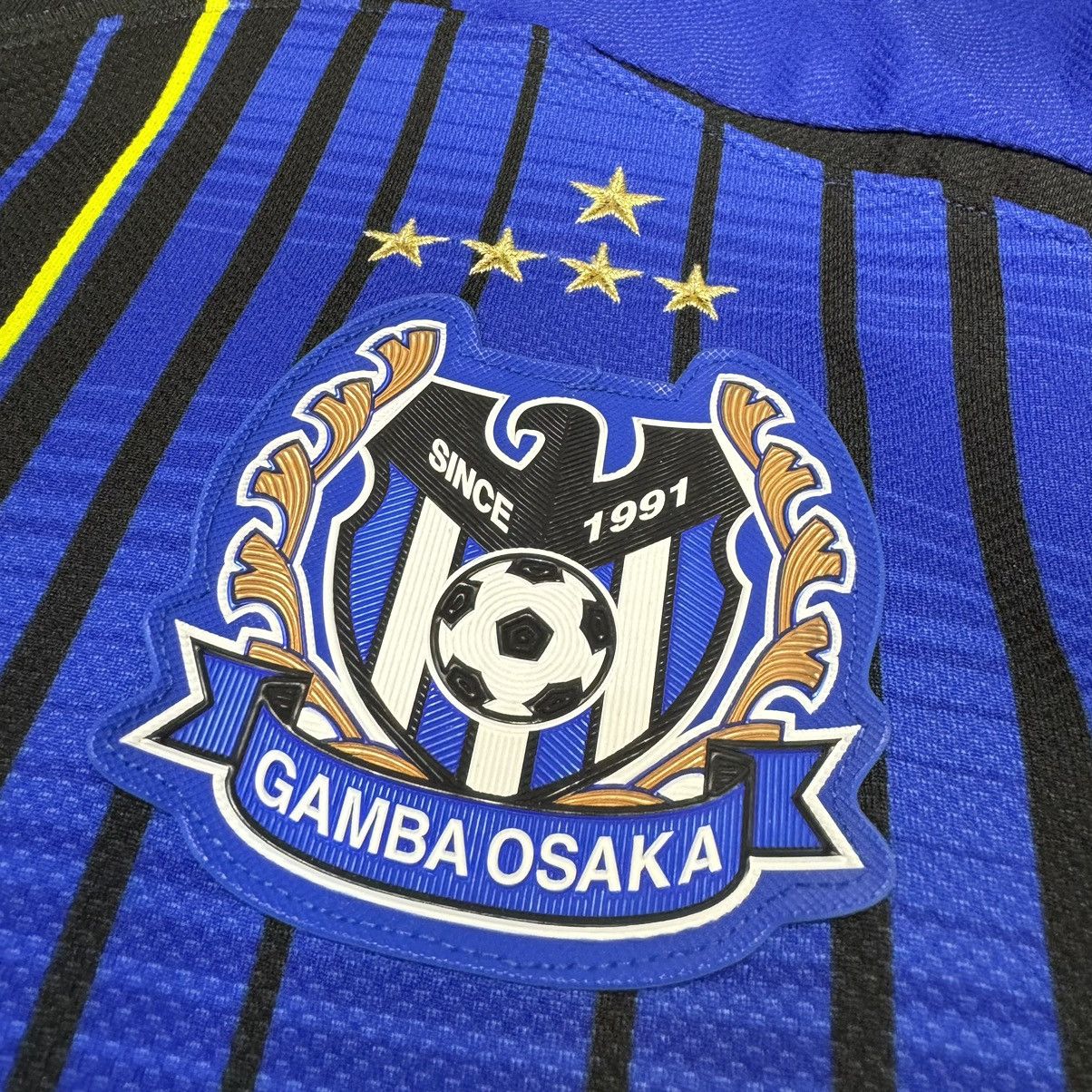 Japanese Brand × Umbro Osaka Gamba 2012 home shirt #10 Futagawa Size US M / EU 48-50 / 2 - 4 Thumbnail