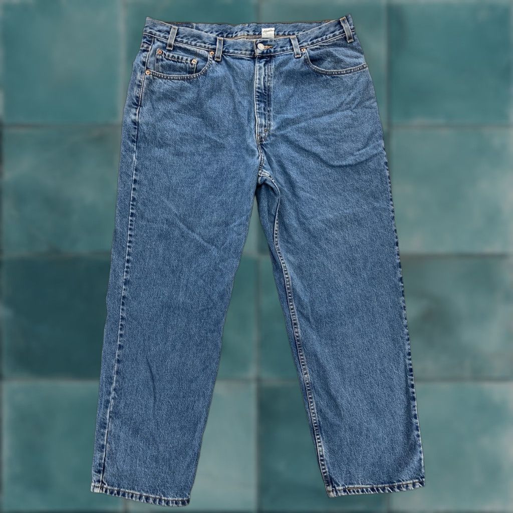 Levi's VINTAGE Levi's 550 Jeans Mens 40x30 Blue Relaxed Fit Tapered Leg Denim 2002 Y2K Size US 40 / EU 56 - 1 Thumbnail