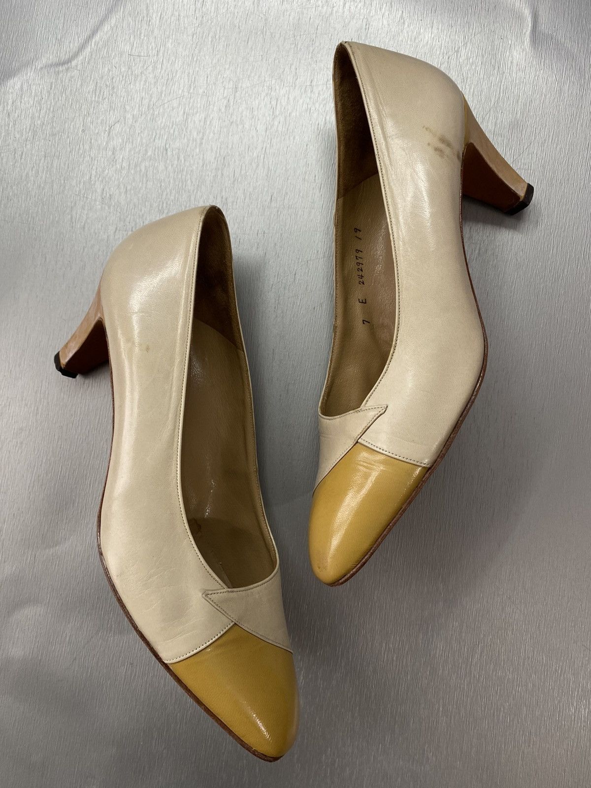 Bally Women's Bally Suisse Bellezza shoes Size US 9.5 / IT 39.5 - 4 Thumbnail