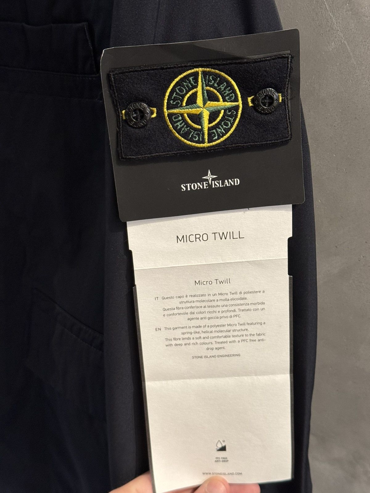 Stone Island 💥Stone Island Micro Twill Jacket Navy💥 (V0020) Size US L / EU 52-54 / 3 - 4 Thumbnail