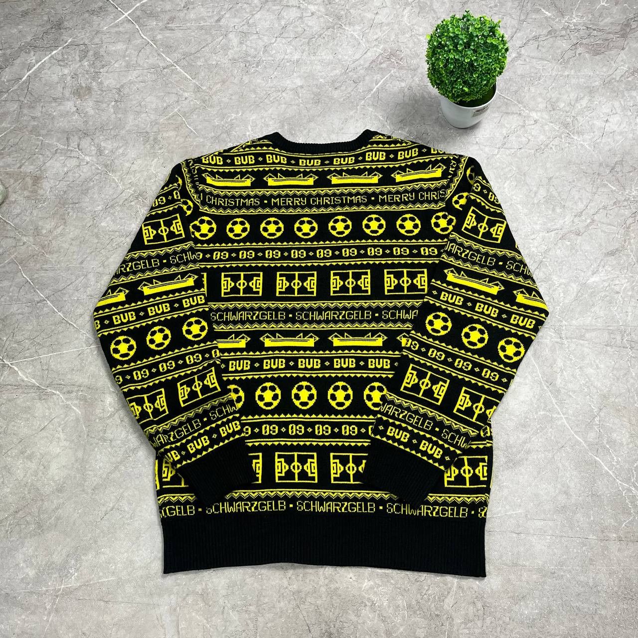 Vintage BVB Borussia Dortmund Sweater Monogram Sweater Mens Size XL Size US XL / EU 56 / 4 - 3 Thumbnail