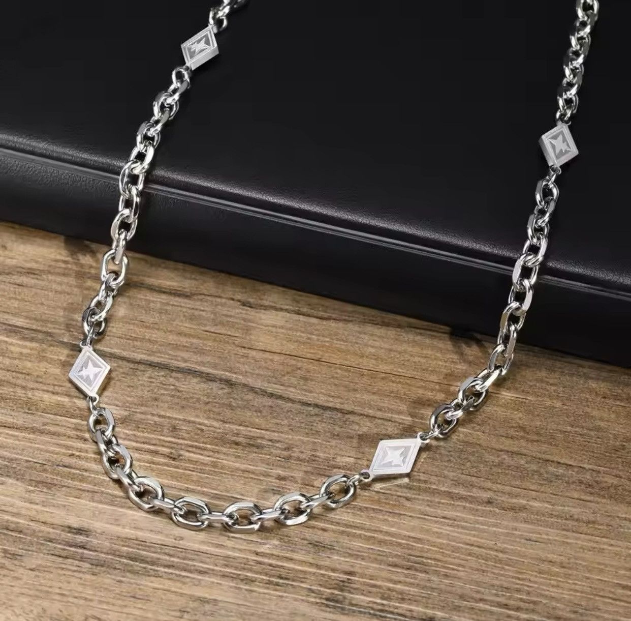 Jewelry Men Link Chain Necklaces Size ONE SIZE - 4 Thumbnail