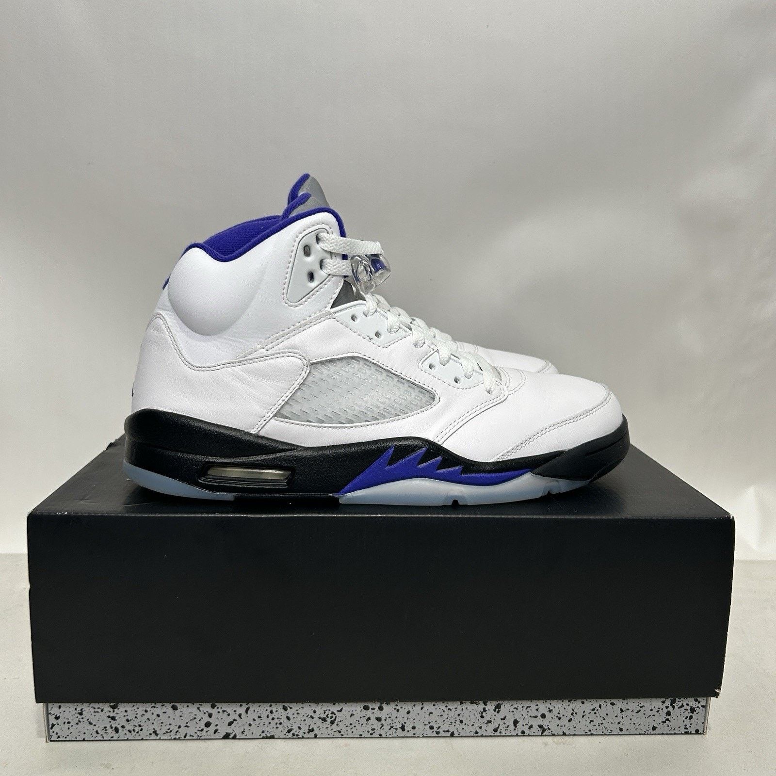 Nike Nike Air Jordan 5 V Retro “Dark Concord/White Purple” Size US 11 / EU 44 - 4 Thumbnail