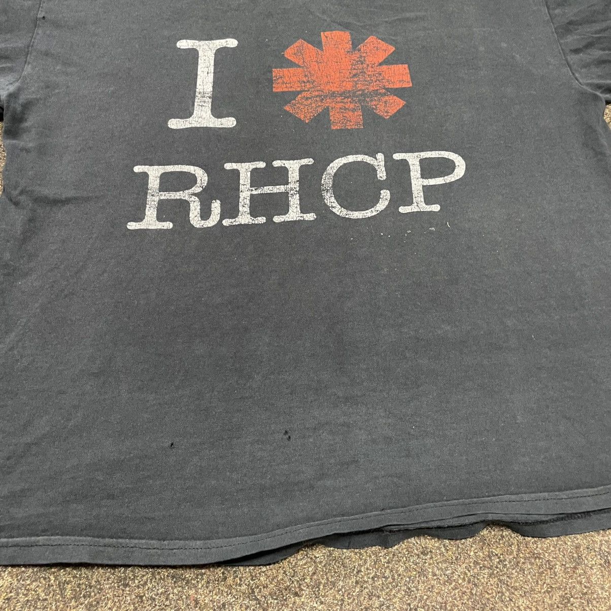 Vintage Vintage 90s Red Hot Chili Peppers Faded Graphic Tee Boxy XL Size US XL / EU 56 / 4 - 4 Thumbnail